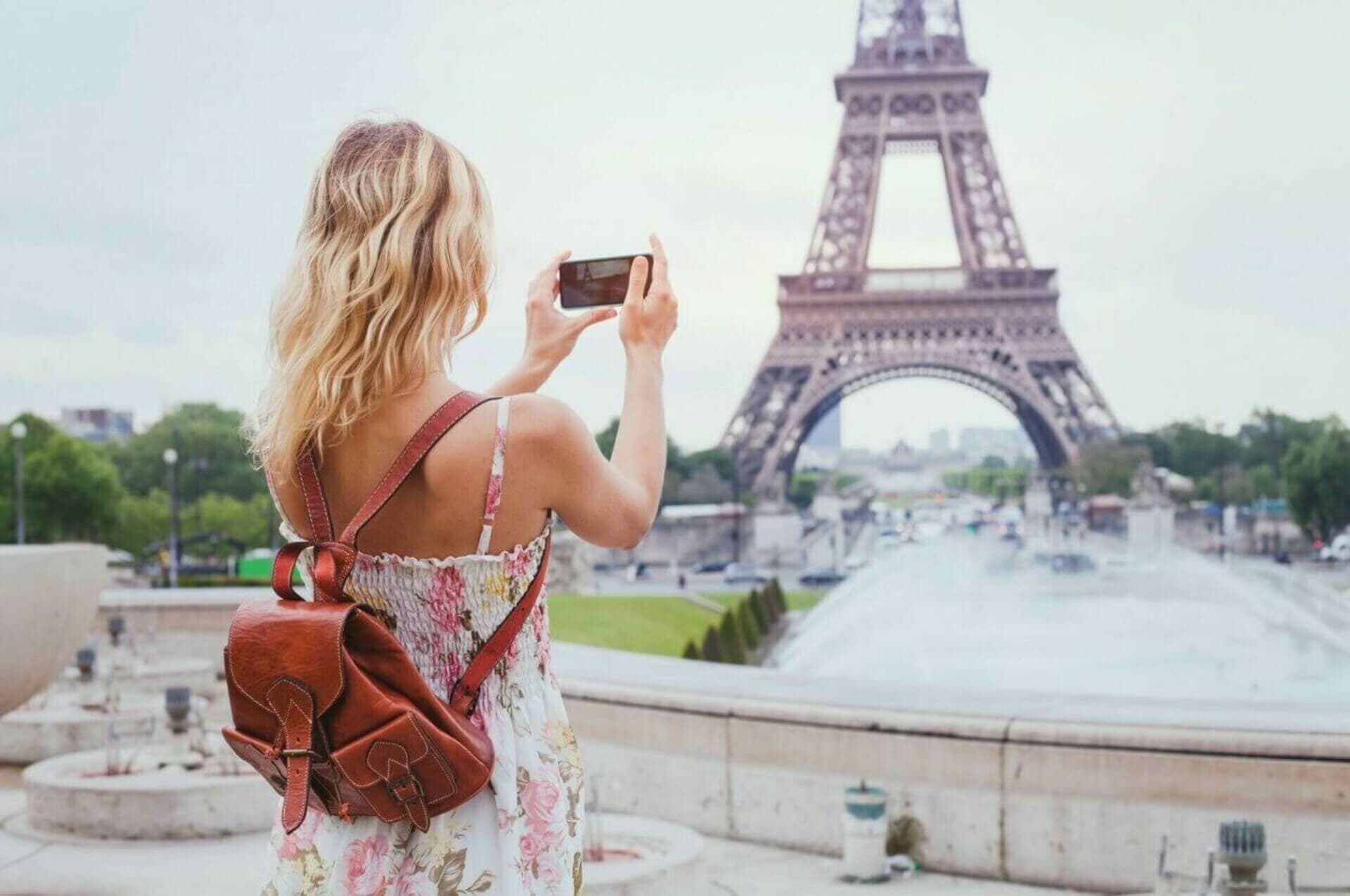 Paris Self-Guided Audio Tour: Eiffel Tower, Notre Dame Cathedral, Louvre Museum - تصویر اصلی