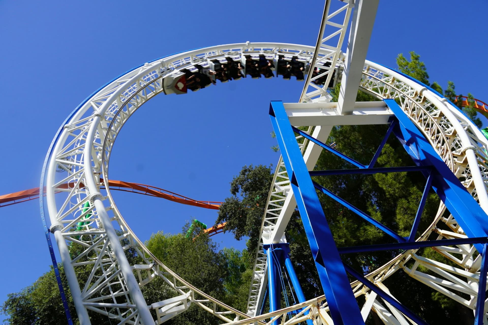 Six Flags Magic Mountain Ticket - تصویر 2