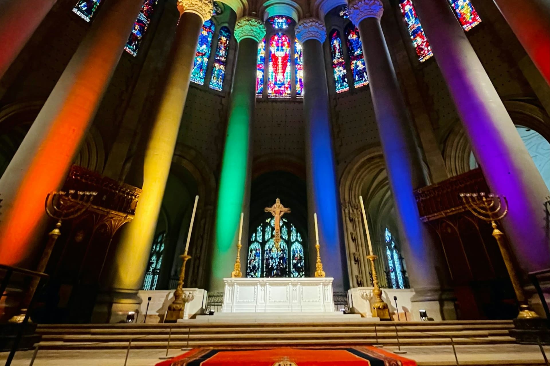 Cathedral of Saint John the Divine: Self-Guided Tour - تصویر 2
