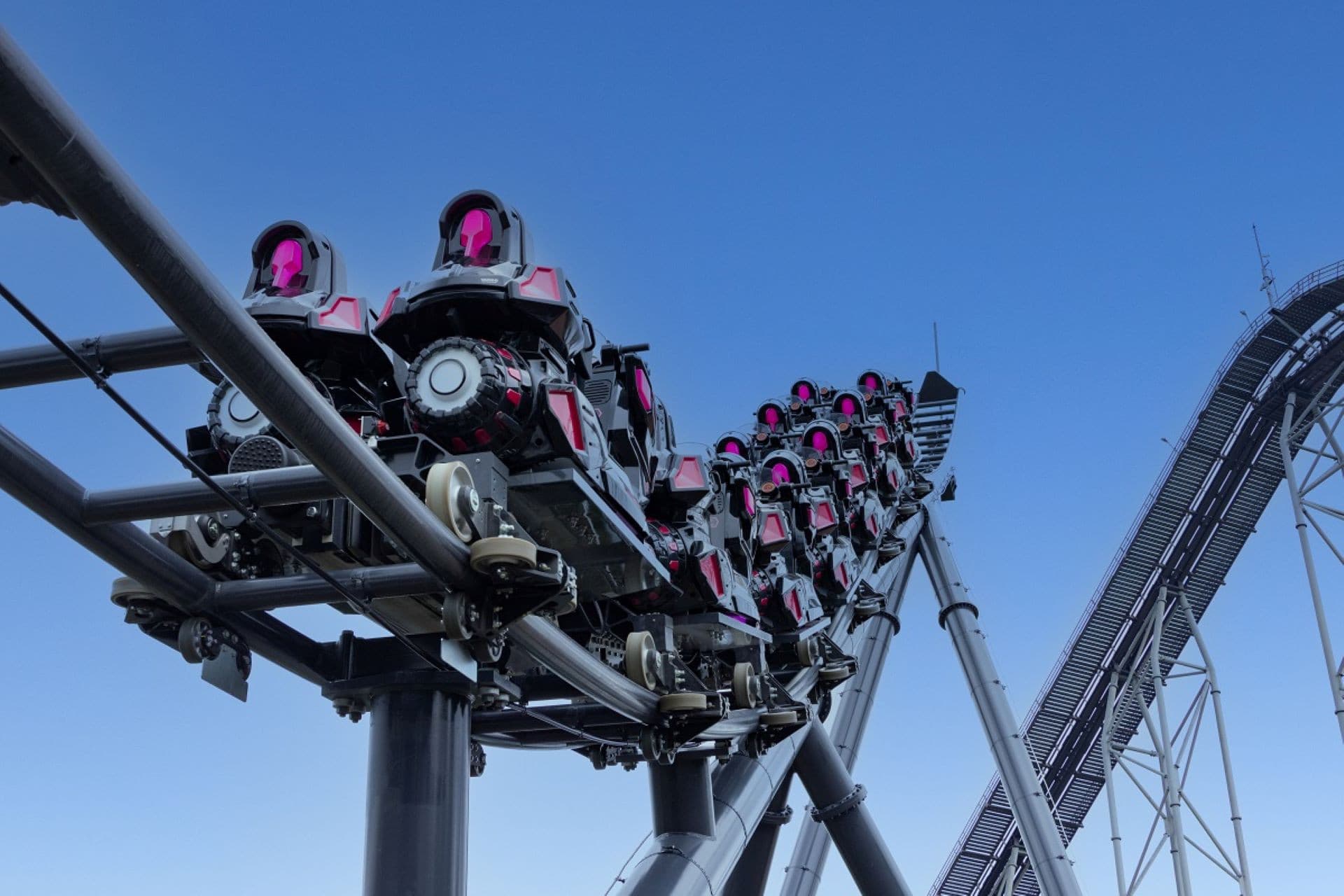 Fuji-Q Highland Pass - تصویر 15