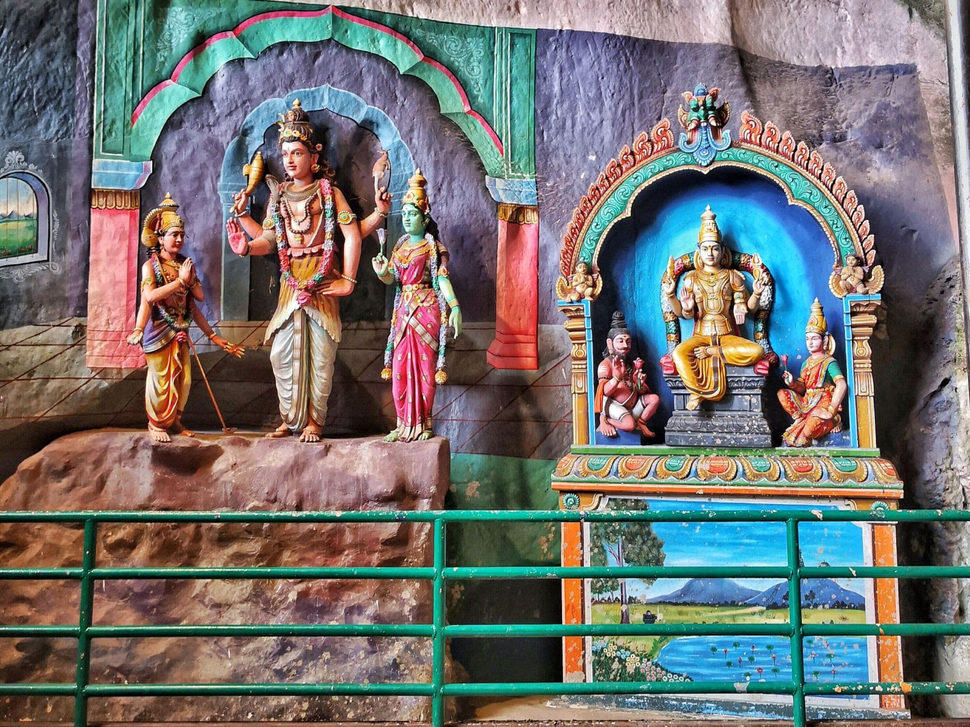Batu Caves and Kuala Lumpur Countryside Tour - تصویر 5
