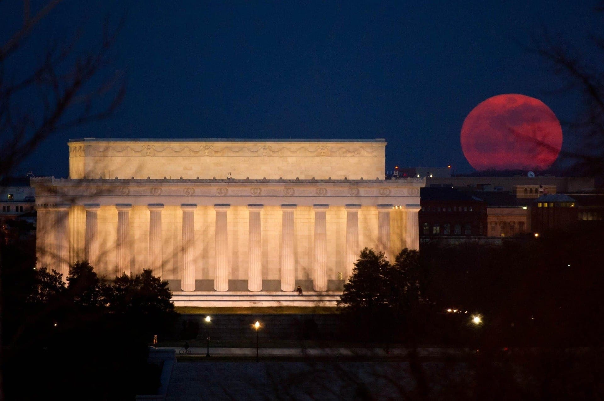 Washington DC Night Memorials Walking Tour with Skyline View - تصویر اصلی