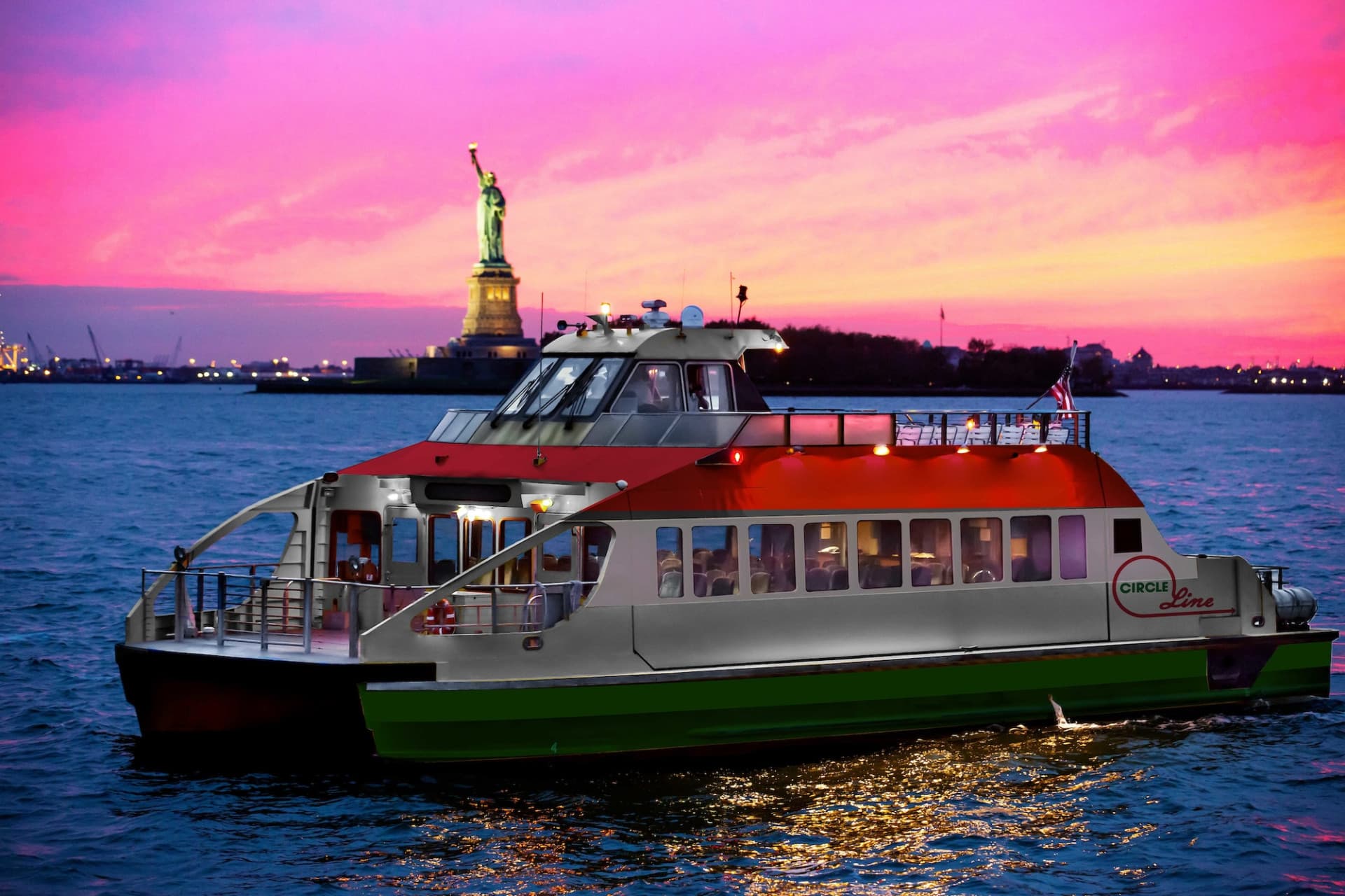 Circle Line Downtown "Liberty Sunset" Evening Cruise (1.5 hours): Reserved Straight-to-Board Ticket - تصویر اصلی