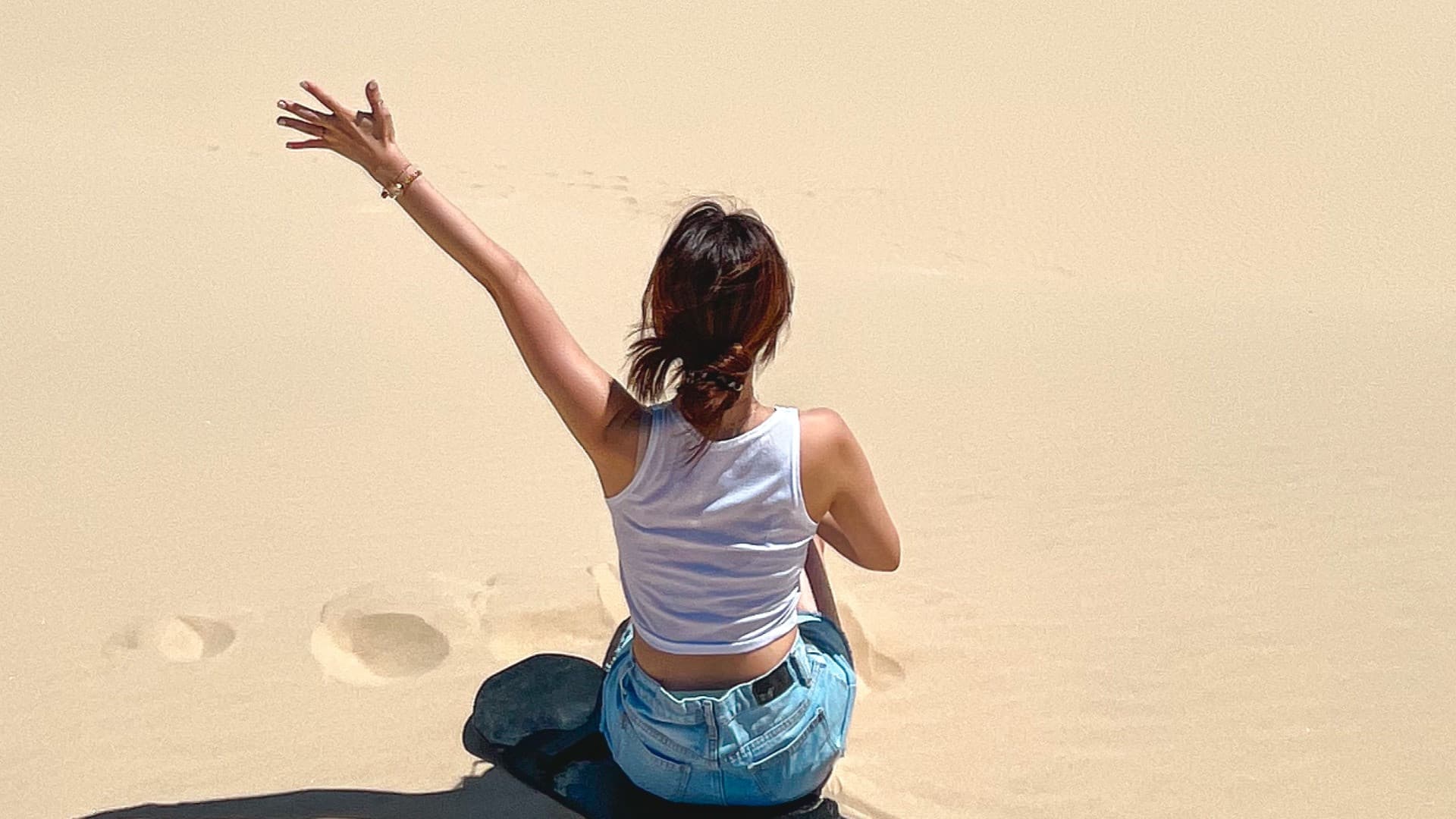 Port Stephens Tour with 4WD Ride and Sandboarding from Sydney - تصویر 2