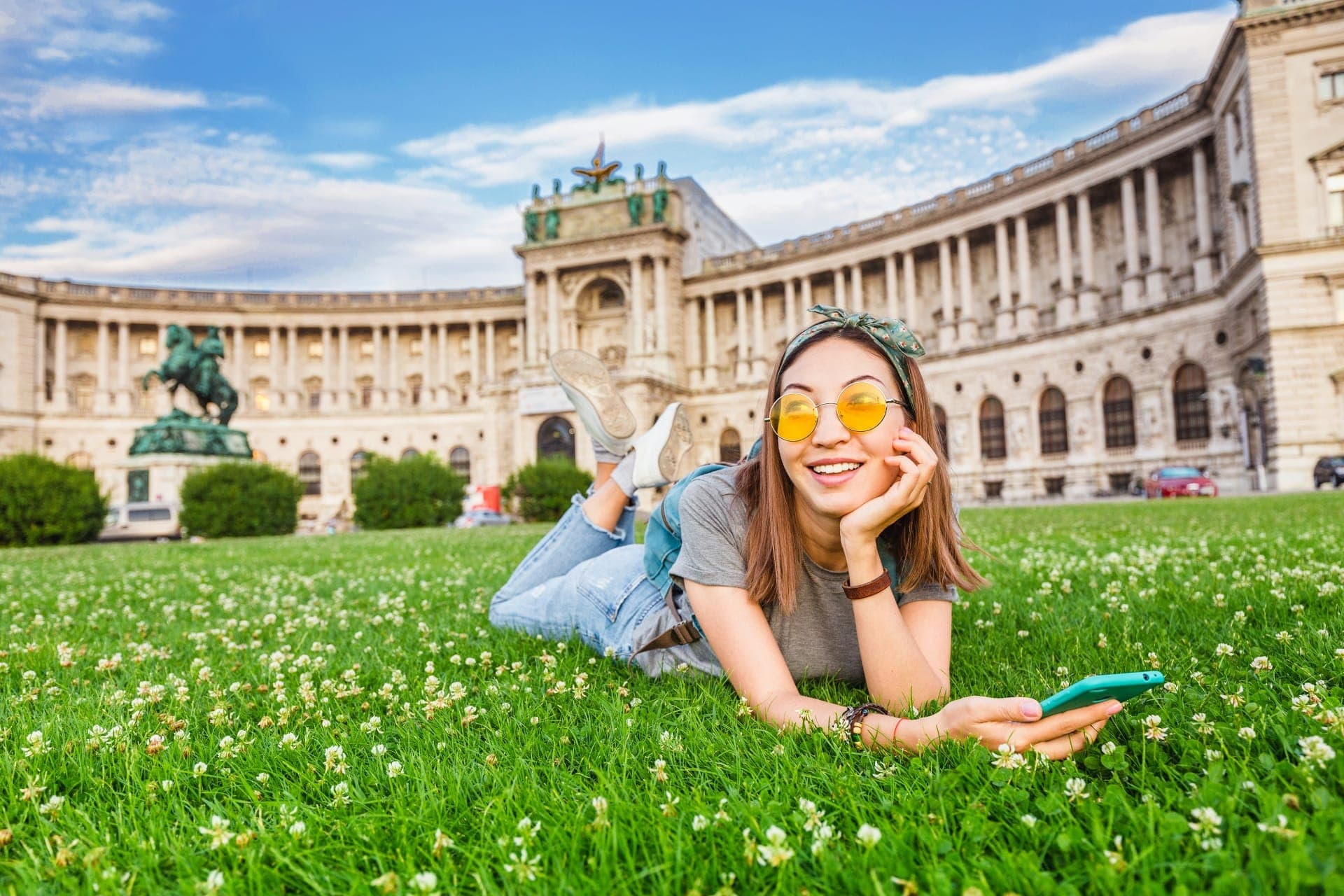 Vienna Old Town, Hofburg Palace Courtyard, and St. Stephen's Cathedral Walking Tour - تصویر 6