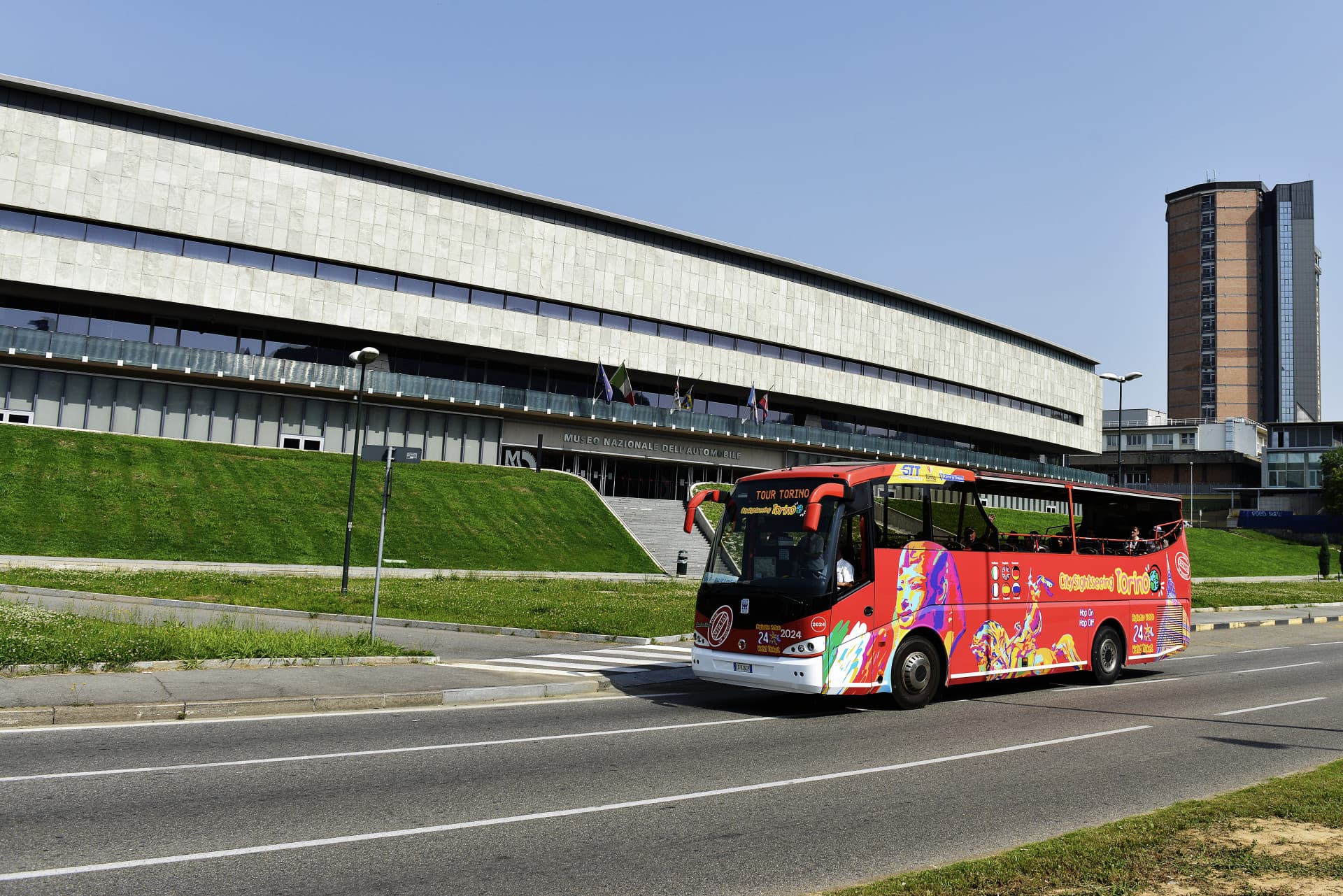 City Sightseeing Turin Hop-on Hop-off Bus Tour - تصویر 9