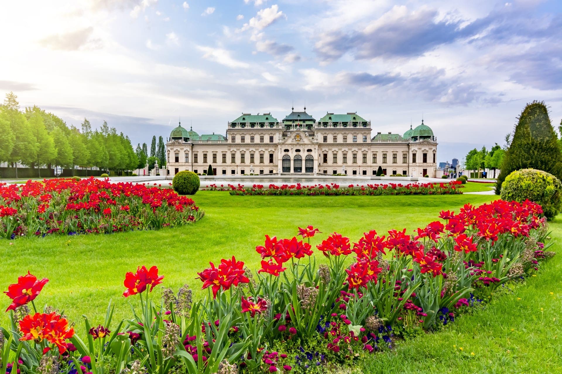 Upper Belvedere Palace Guided Tour with Skip-the-Ticket-Line Entry - تصویر 8