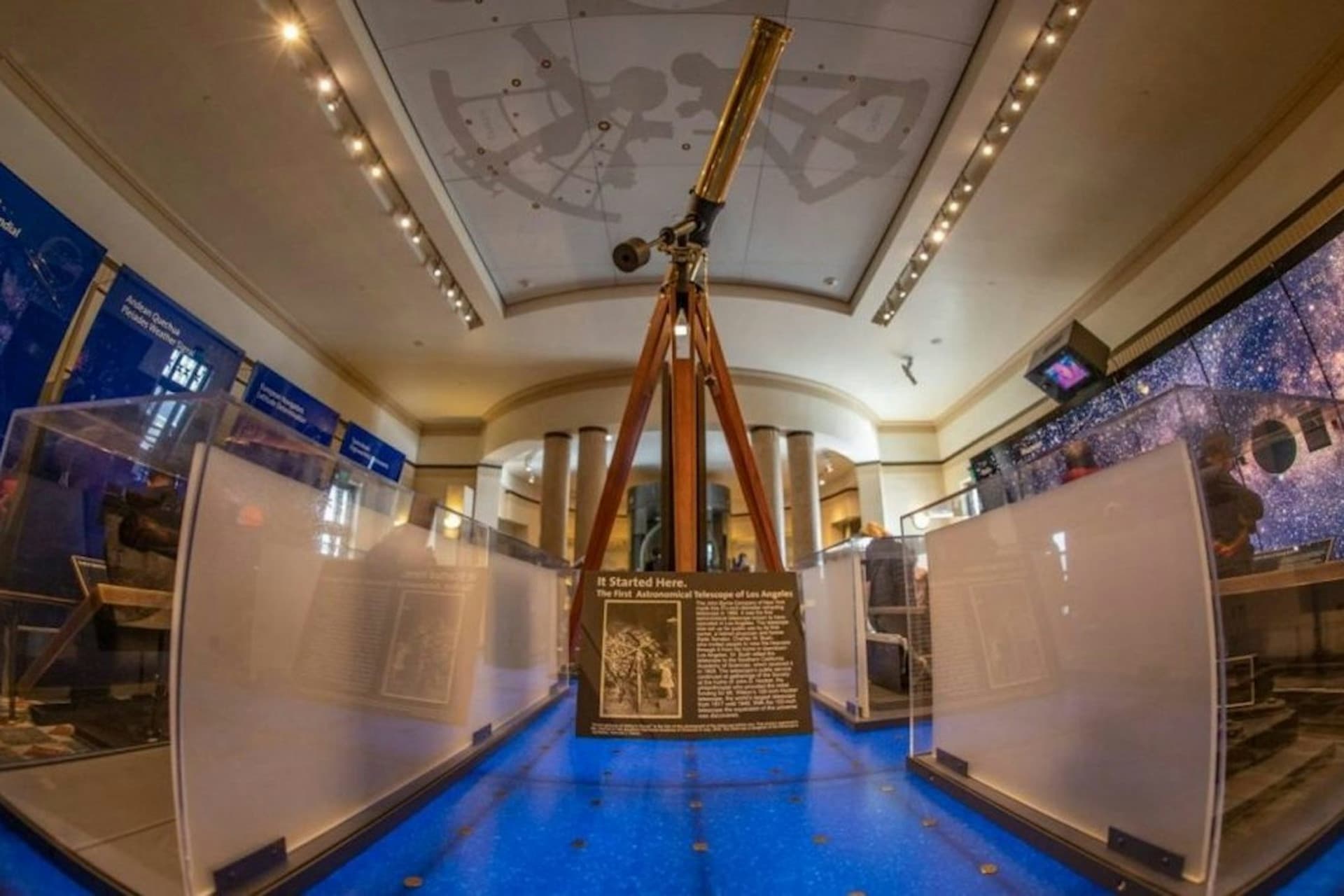 Griffith Observatory: Guided Tour + Planetarium Show Ticket - تصویر 8
