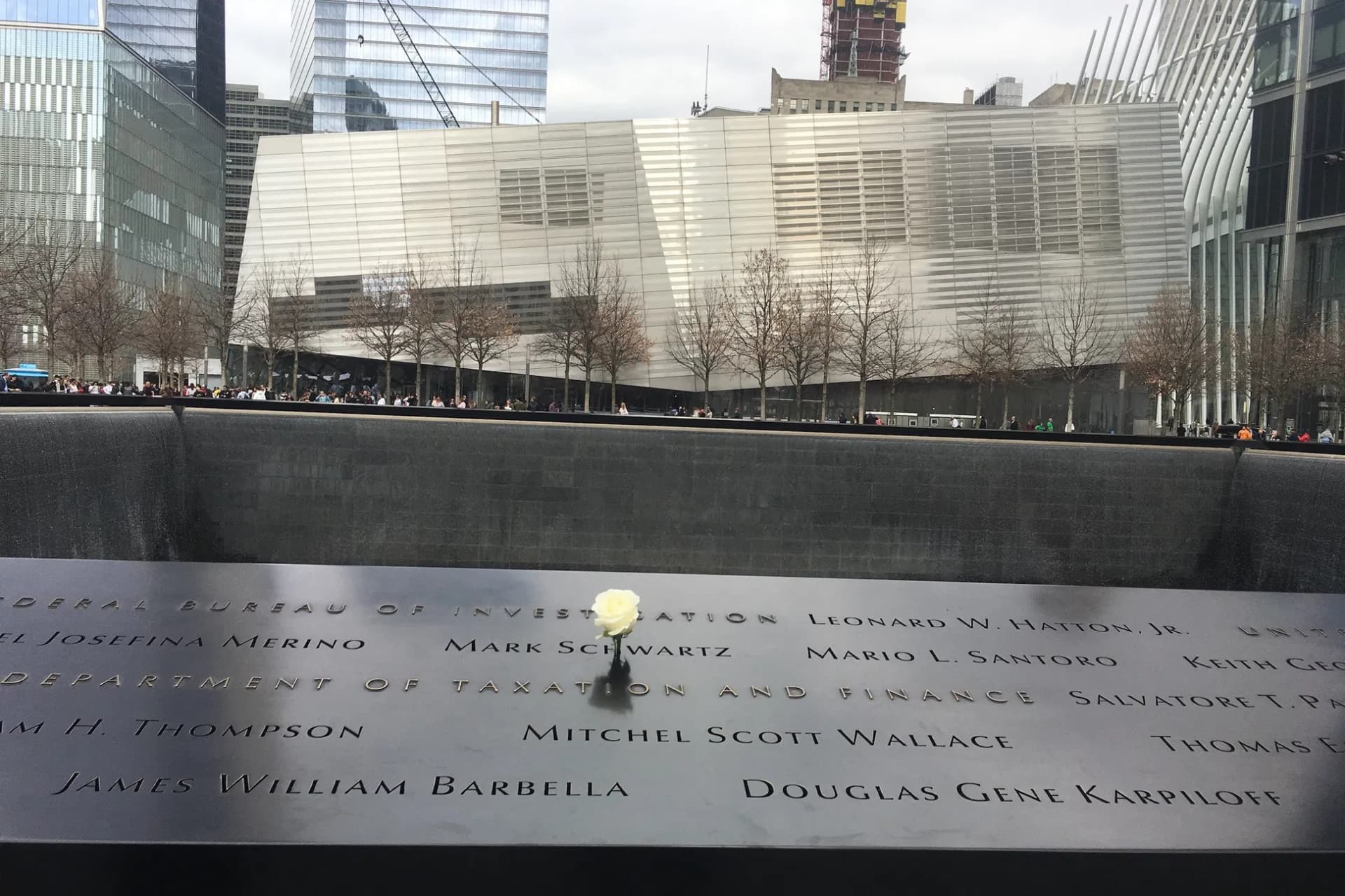 9/11 Memorial & Wall Street Walking Tour + Optional 9/11 Museum Admission - تصویر 11