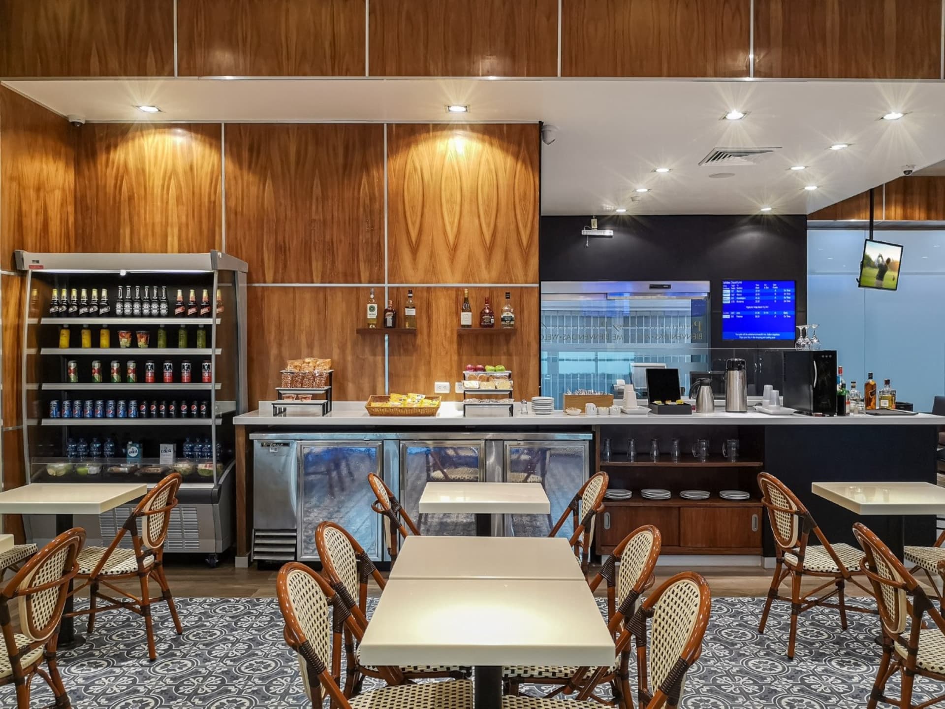 MERA Business Lounge - Cancun International Airport - تصویر 2