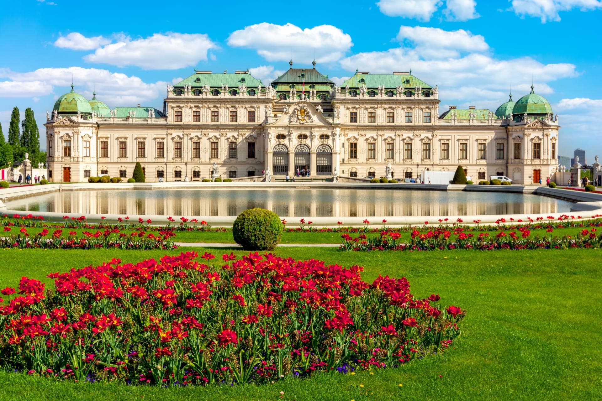 Upper Belvedere Palace Guided Tour with Skip-the-Ticket-Line Entry - تصویر 2