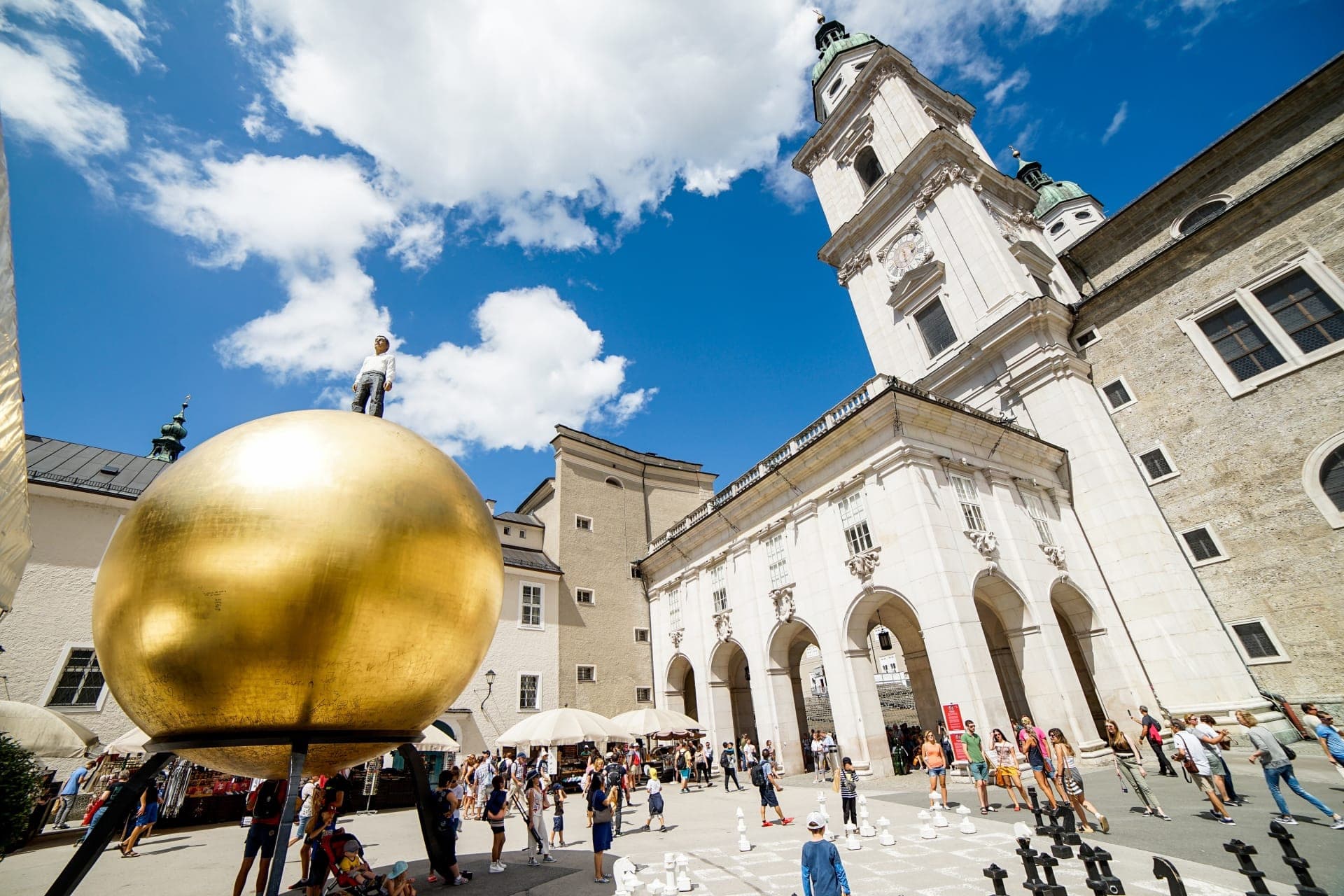 Salzburg Old Town, Mozart, and Mirabell Gardens Walking Tour - تصویر 19