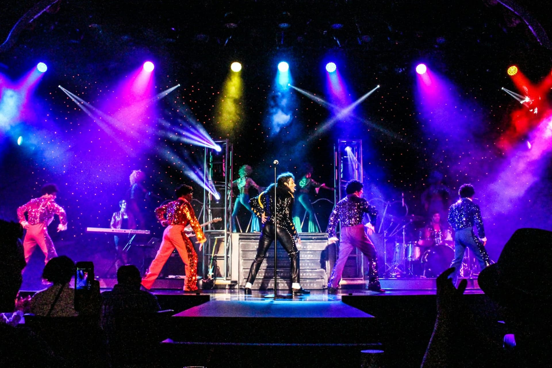 Harrah's Las Vegas: MJ(Michael Jackson) Live Show - تصویر 2