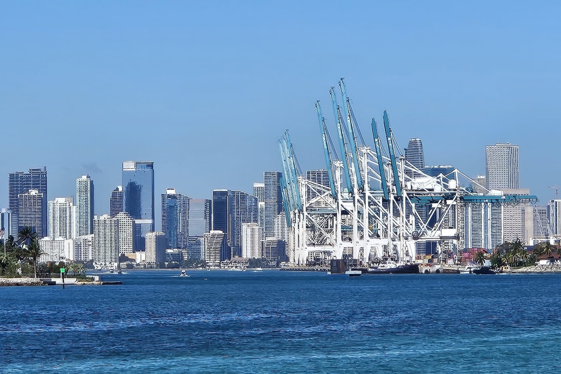 Water Taxi between Bayside Marketplace & South Beach - تصویر 4