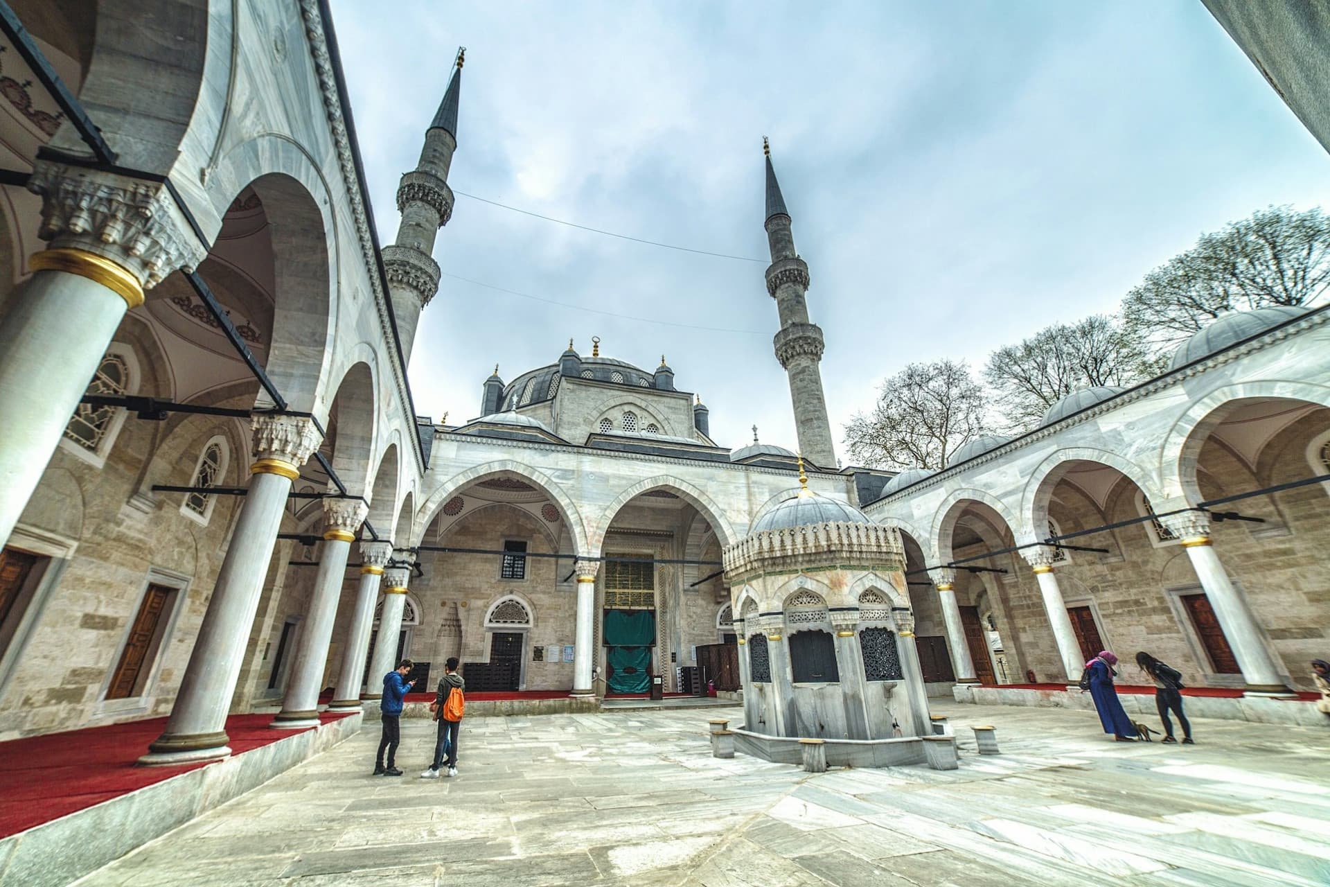 Istanbul Europe and Asia Half-Day Private Tour: Maiden's Tower and Mihrimah Sultan Mosque - تصویر 4