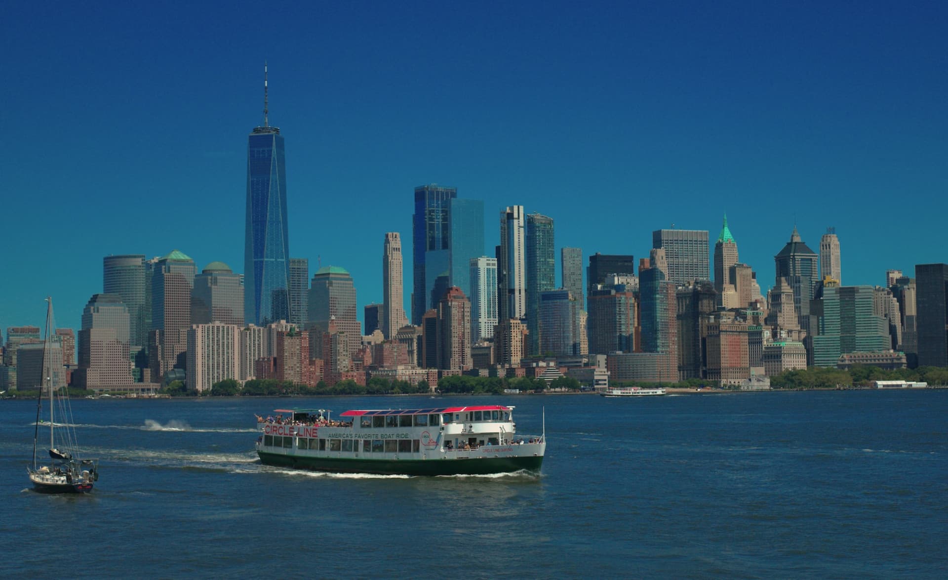 Circle Line "NYC Landmarks" Sightseeing Cruise (1.5 hours): Reserved Straight-to-Board Ticket - تصویر 4