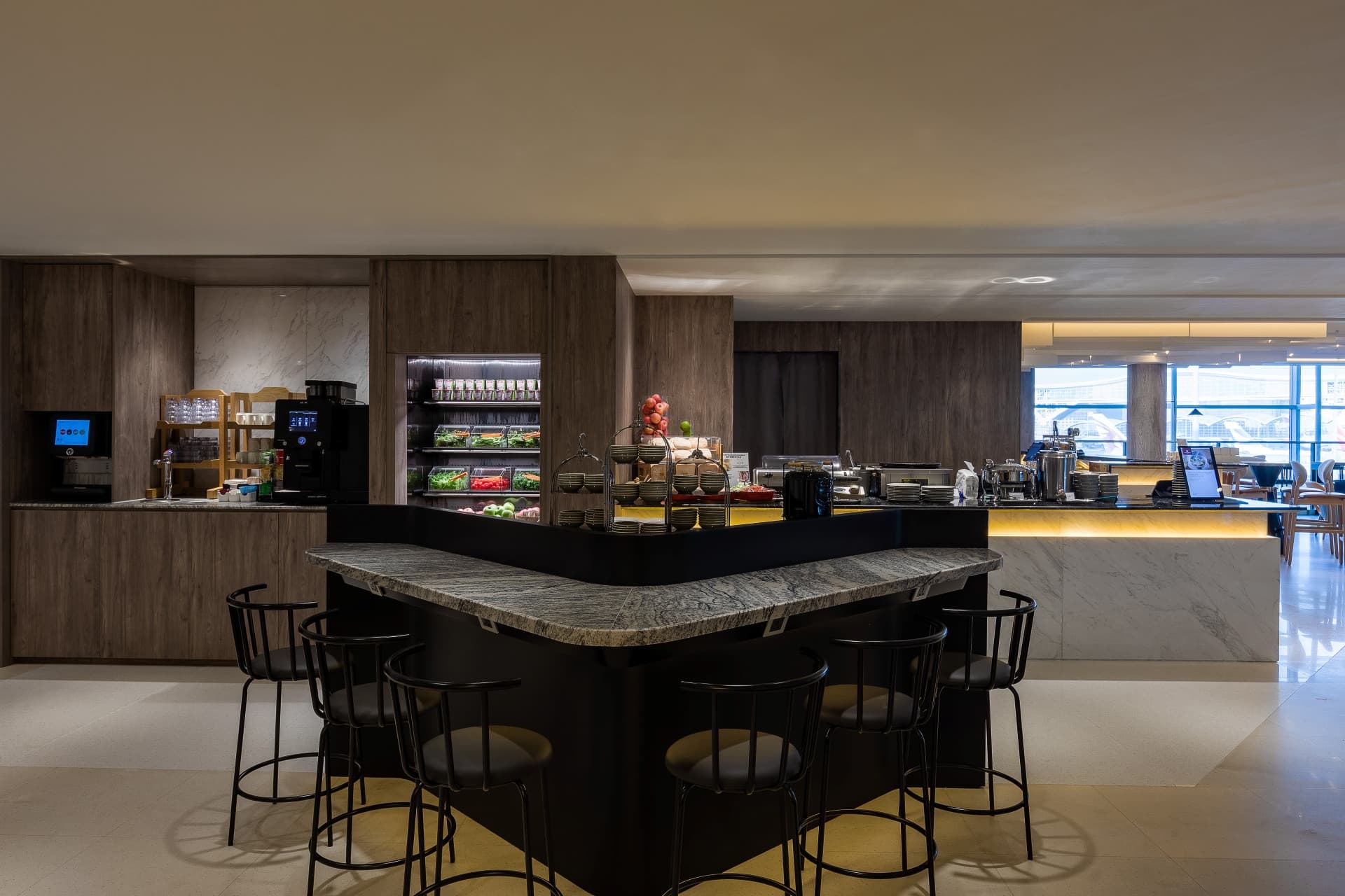 Plaza Premium Lounge - Hong Kong International Airport Terminal 1 - تصویر 5