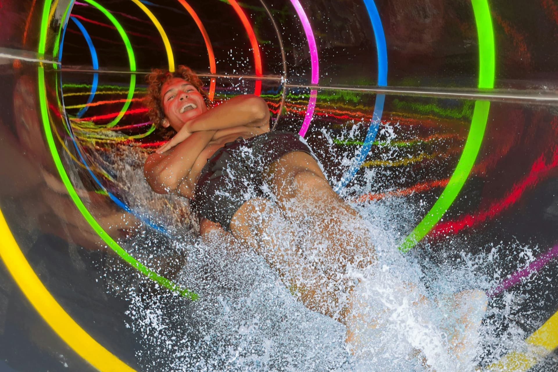 Hawaii: Wet 'n' Wild Ticket + Transportation from Waikiki - تصویر 3
