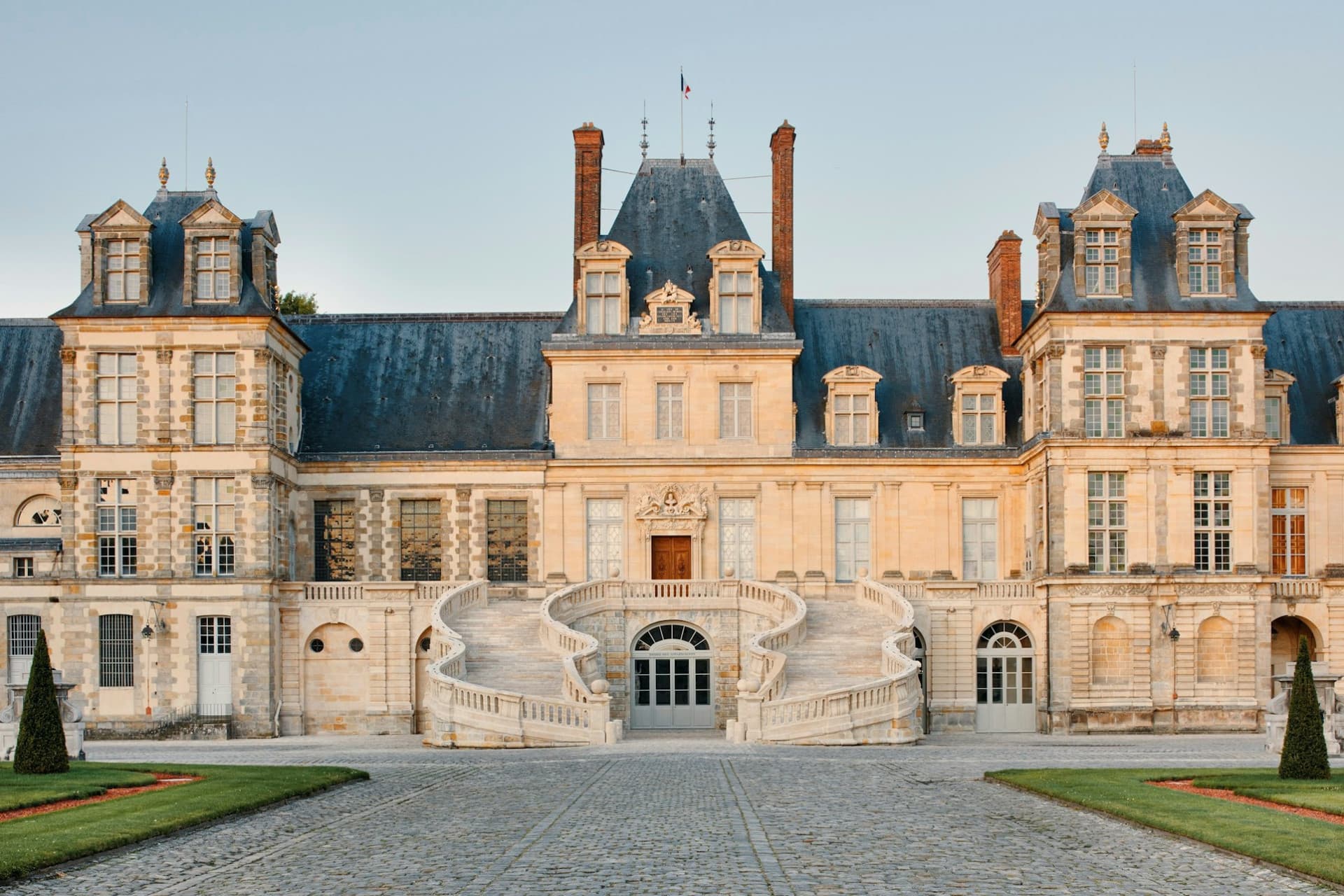 Château de Fontainebleau Ticket - تصویر اصلی