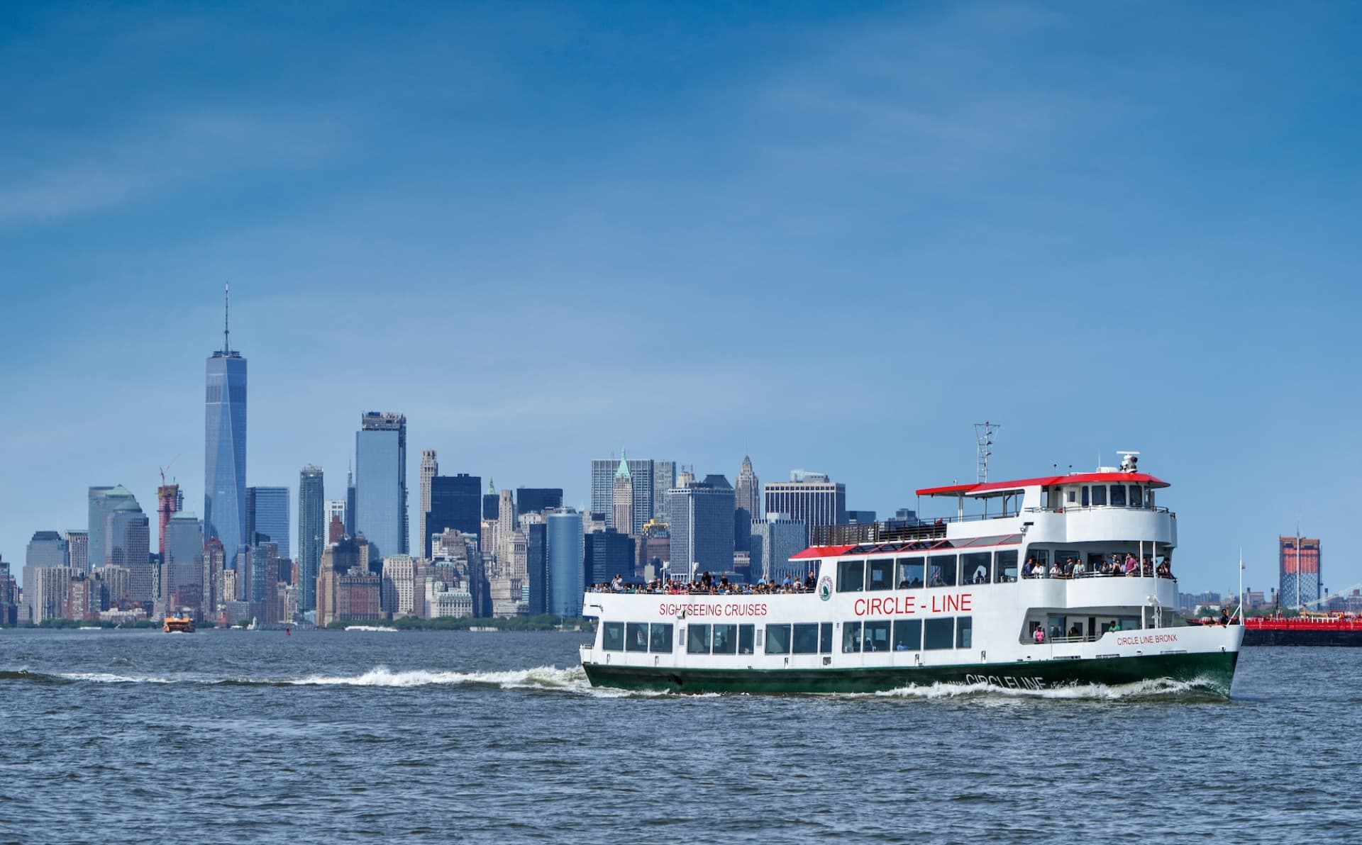 Circle Line "NYC Landmarks" Sightseeing Cruise (1.5 hours): Reserved Straight-to-Board Ticket - تصویر 6
