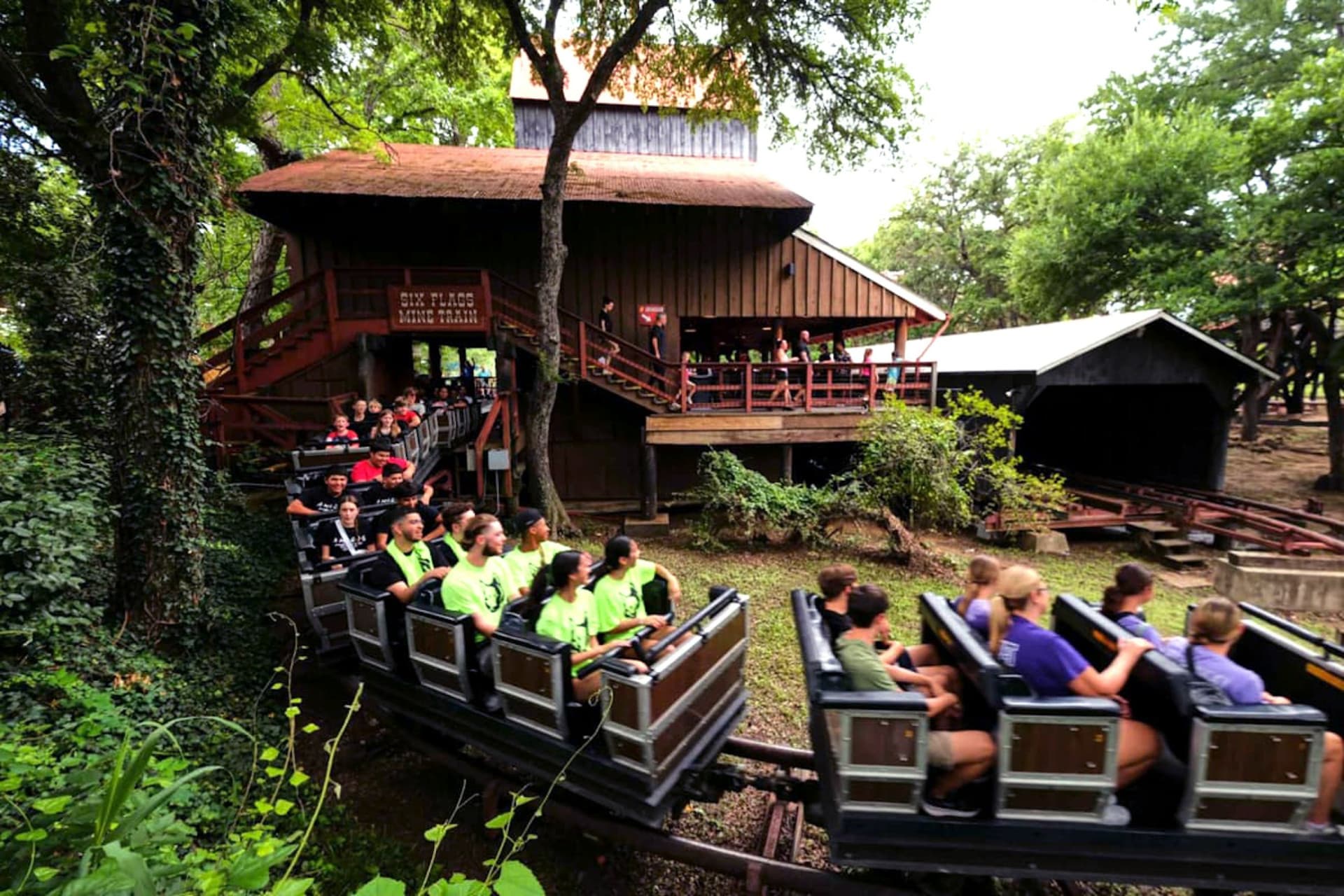 Six Flags Over Texas Ticket - تصویر 3