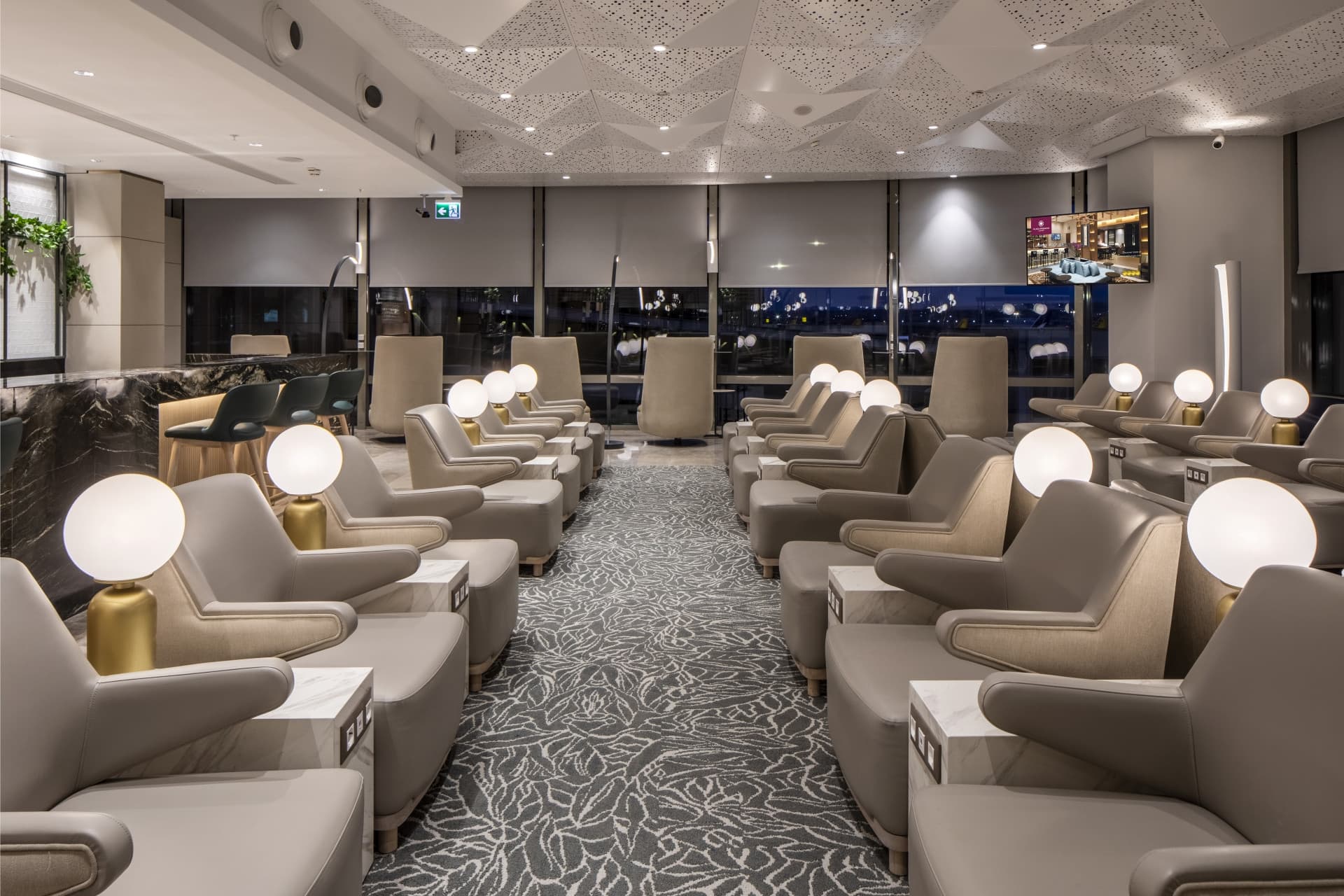 Plaza Premium Lounge - Istanbul Sabiha Gokcen International Airport - تصویر 6