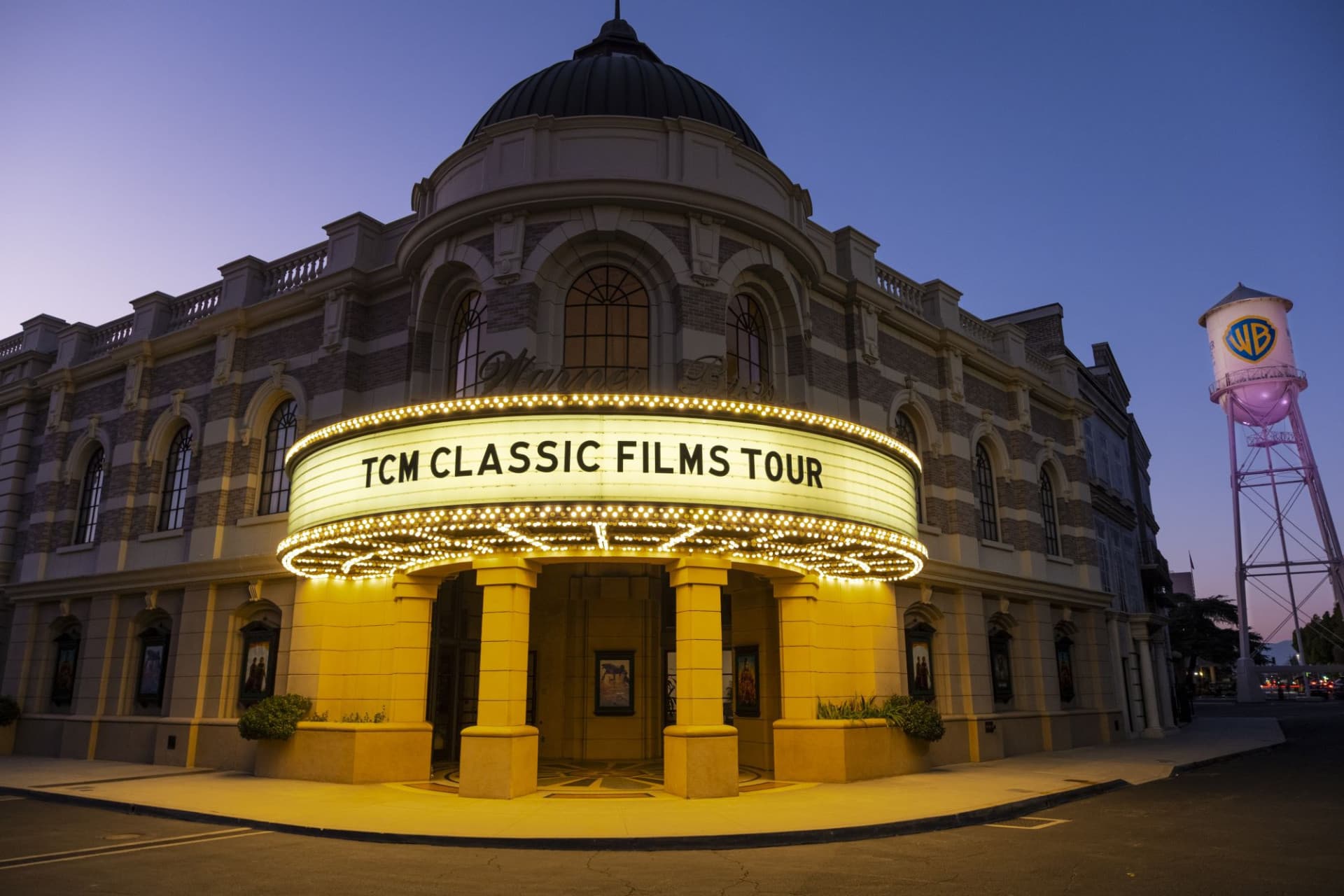 Warner Bros. Studio Tour Hollywood Guided Tour: TCM's Classic Films Tour - تصویر 11
