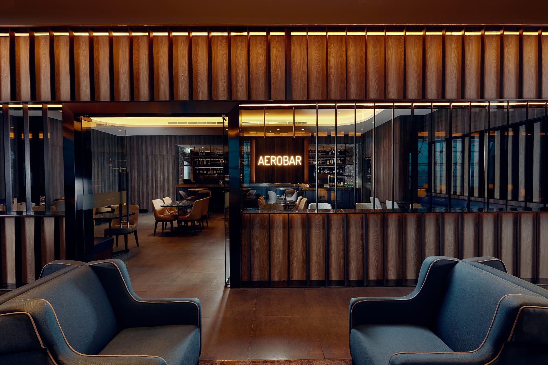 Plaza Premium Lounge - Dubai International Airport Terminal 3 - تصویر 8