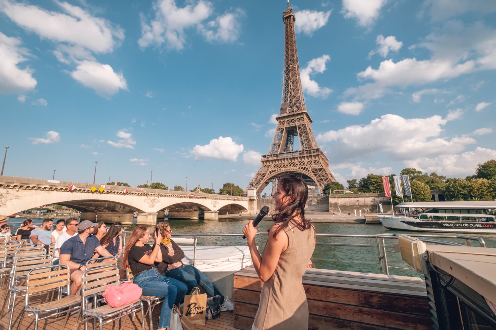 Seine River Cruise by Vedettes De Paris - تصویر اصلی