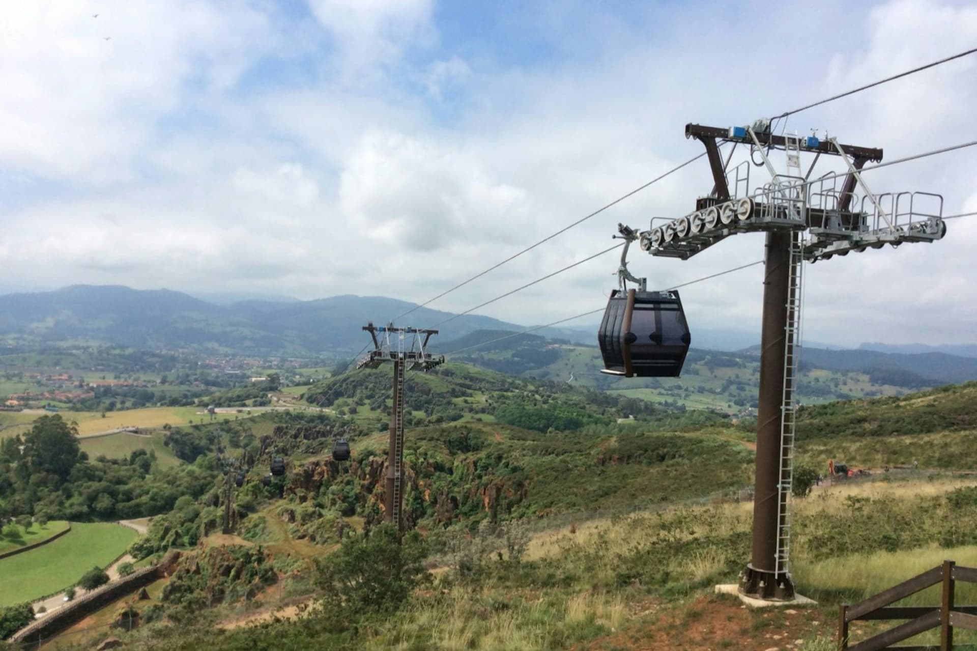 Cabárceno Nature Park Ticket + Cable Car - تصویر اصلی
