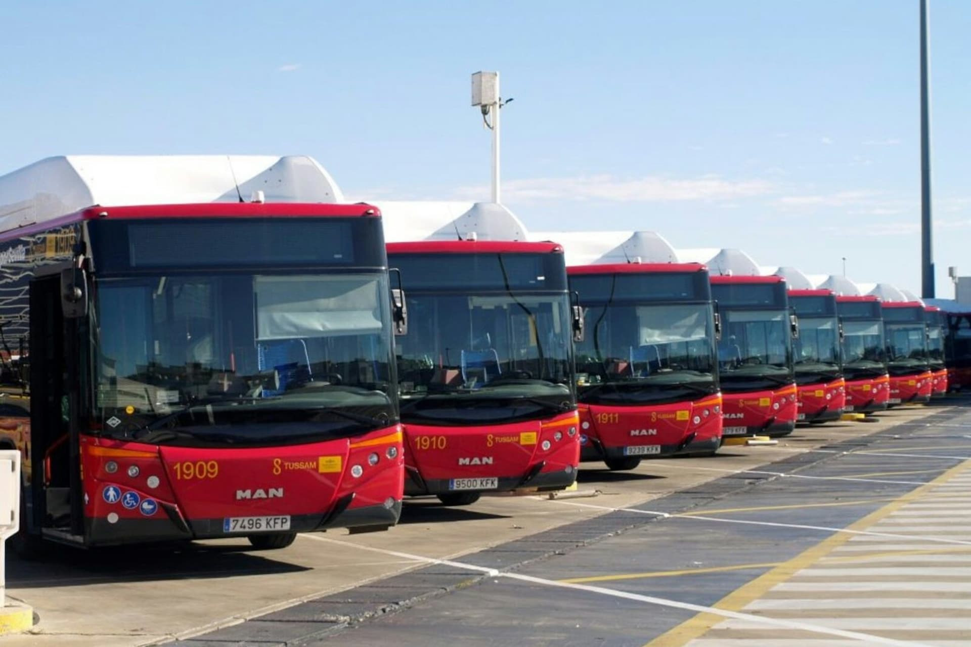 Seville: Airport Transfer Ticket to City Center - تصویر 2