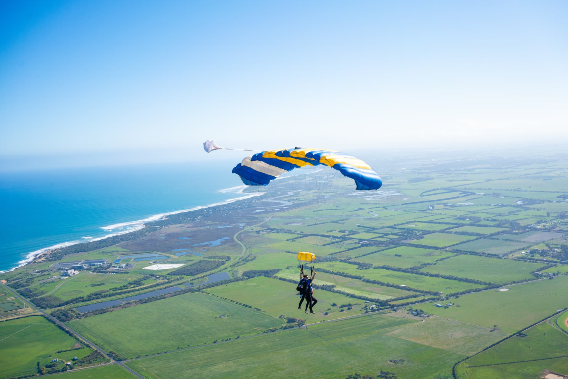 Tandem Skydiving Experience Great Ocean Road - تصویر 2