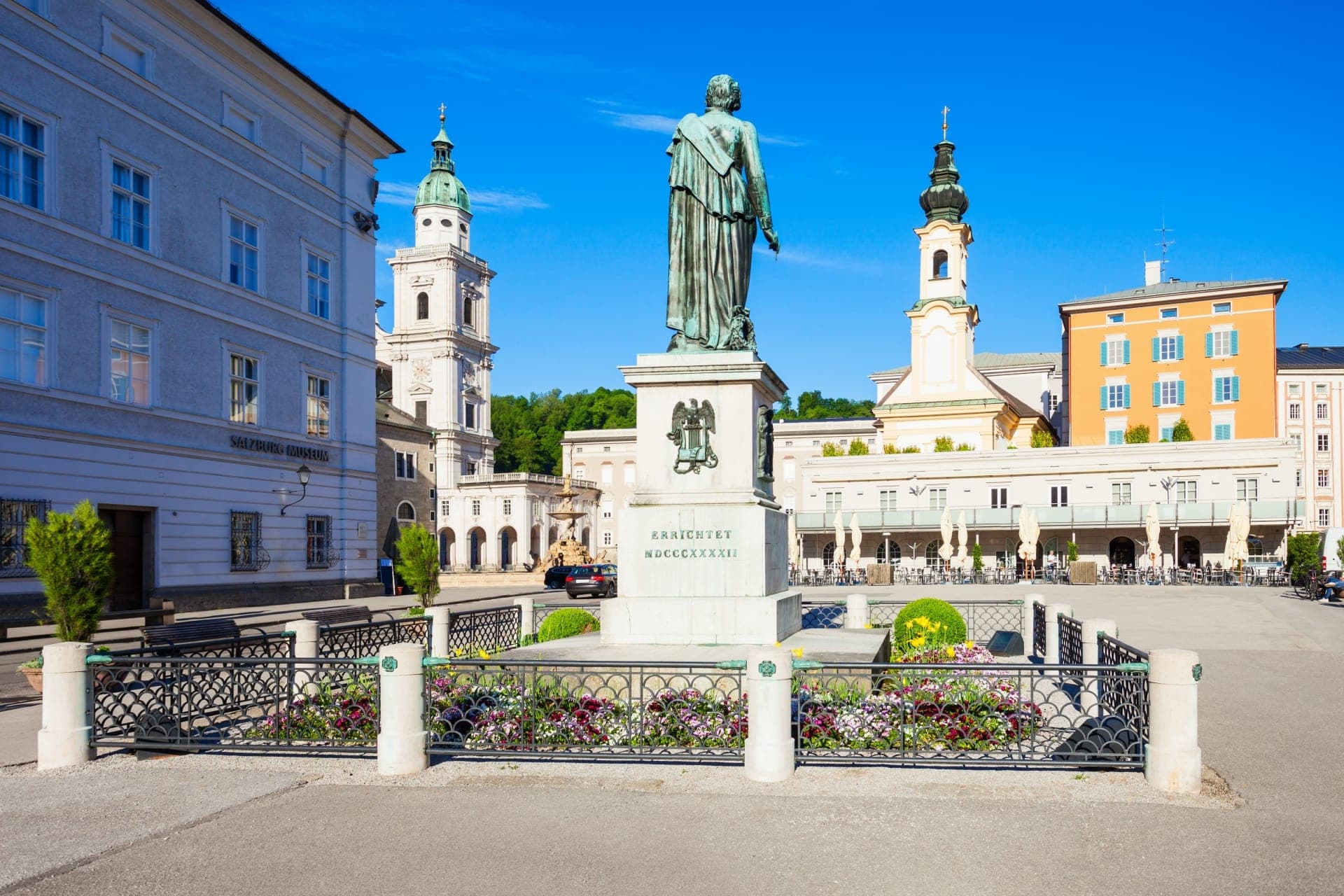 Salzburg Old Town, Mozart, and Mirabell Gardens Walking Tour - تصویر 5