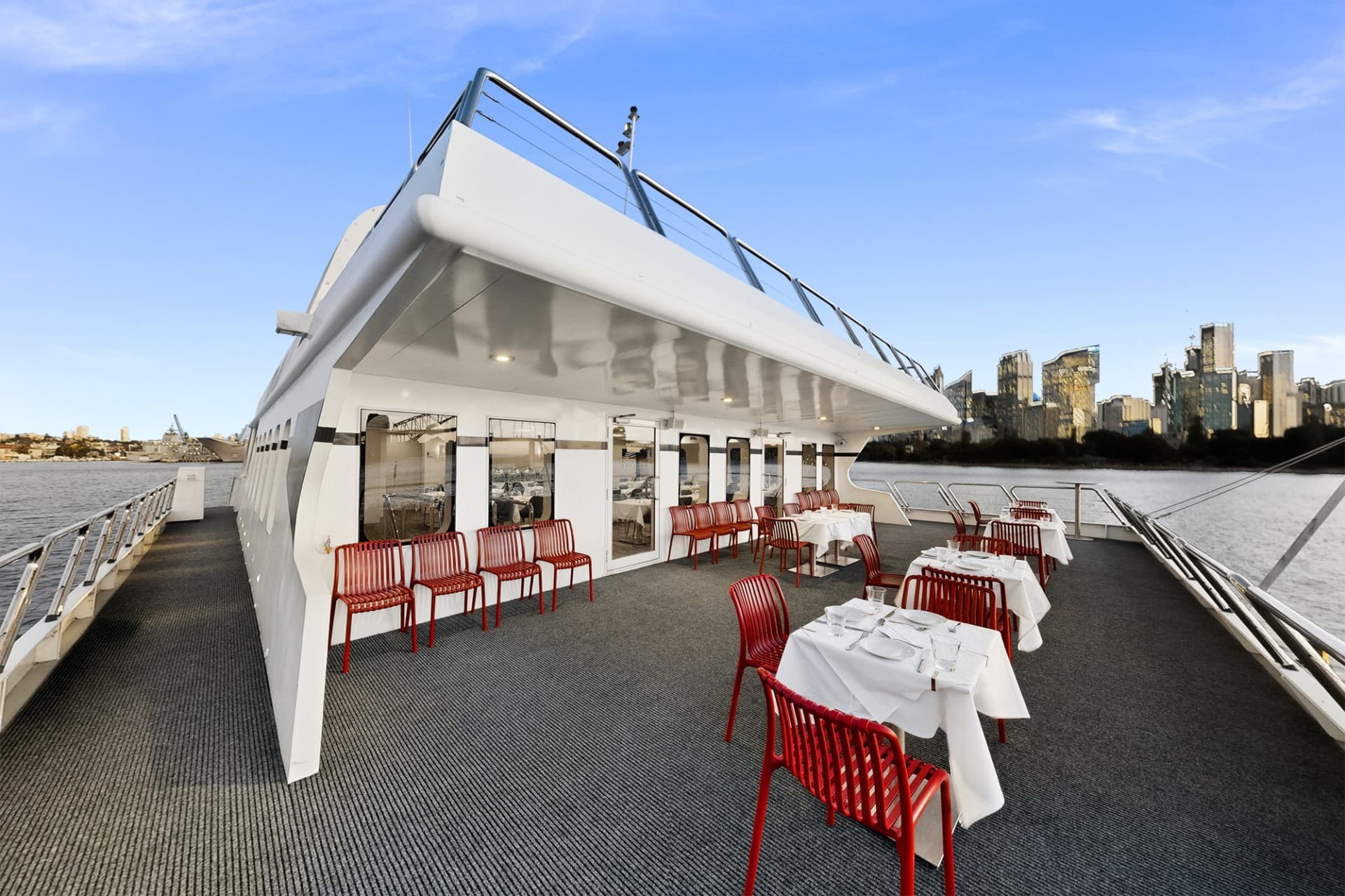 Sydney Harbour Buffet Lunch Cruise aboard Magistic Cruises from Darling Harbour - تصویر 6