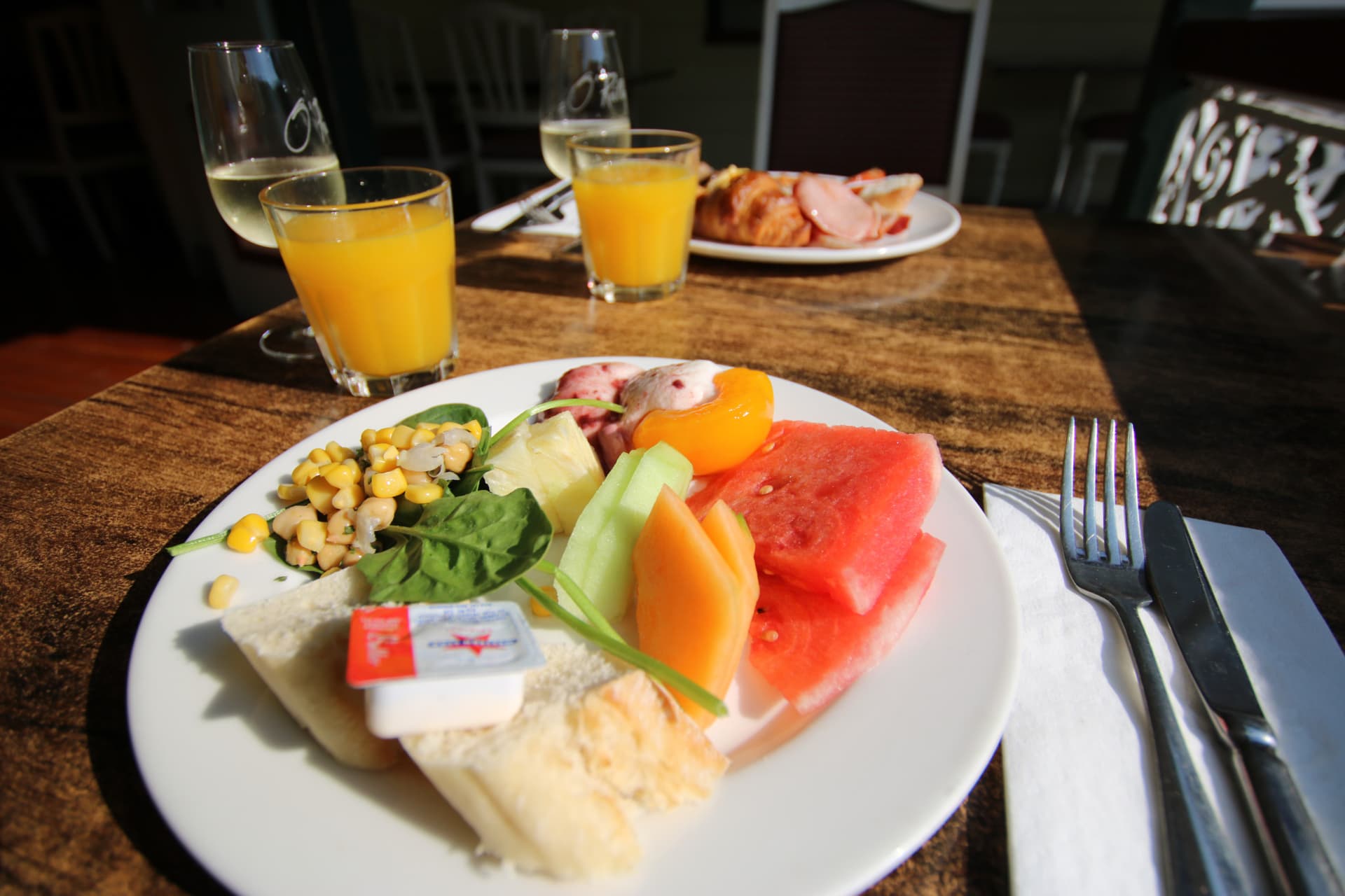 Sunrise Hot Air Balloon Flight over Brisbane with Vineyard Breakfast - تصویر 9
