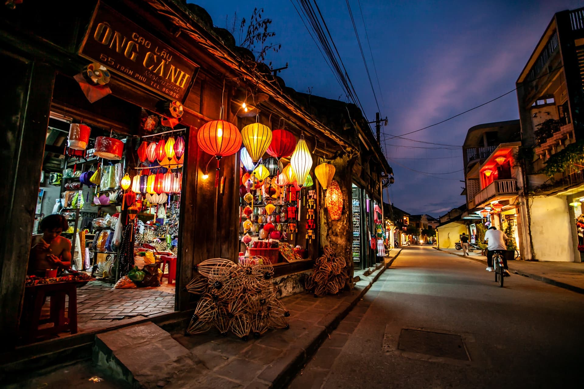 Marble Mountain, Hoi An Ancient Town and Coconut Forest Basket Boat Ride Experience from Da Nang - تصویر 9