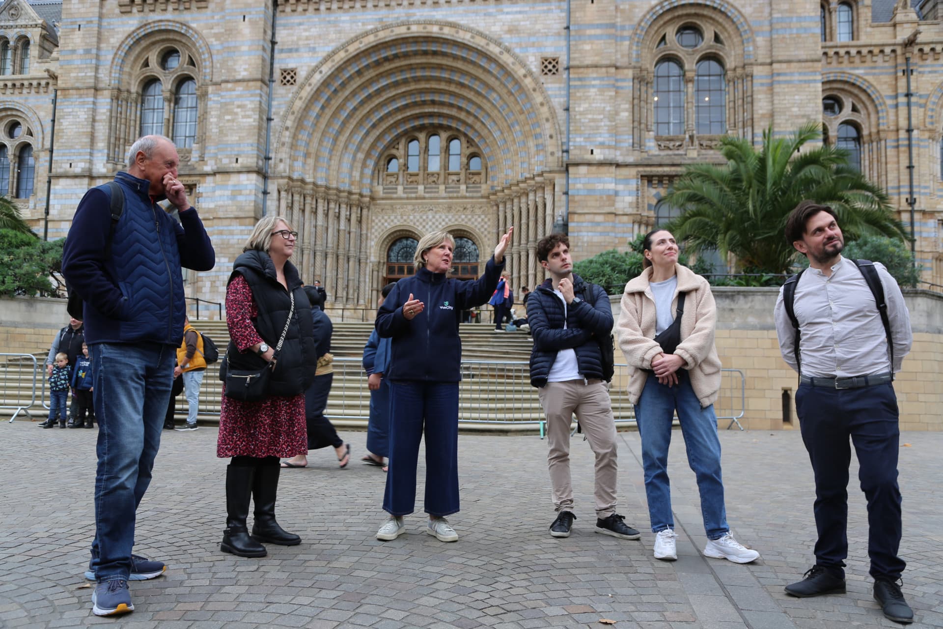 Natural History Museum Tour with English-Speaking Guide - تصویر 3
