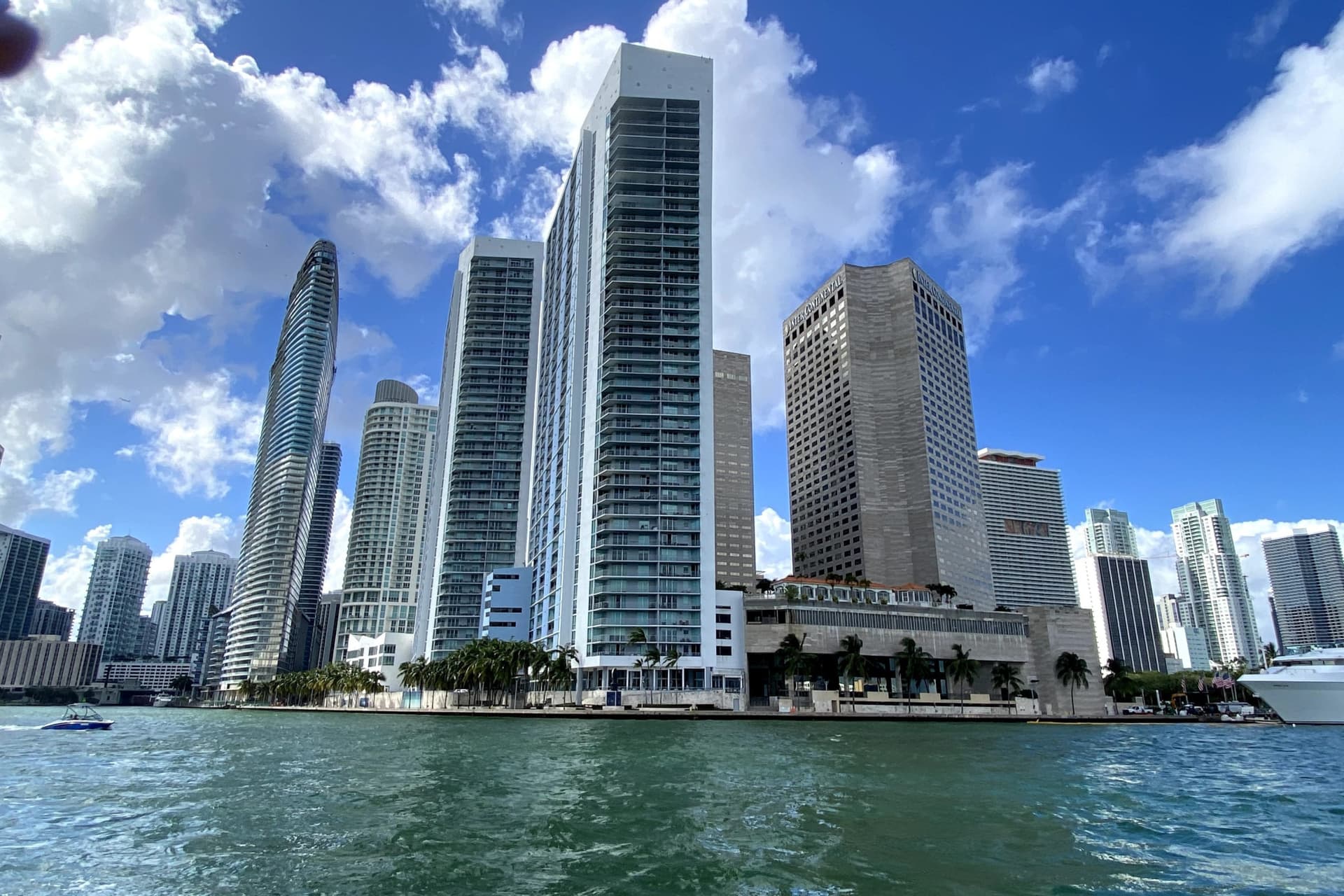 Water Taxi between Bayside Marketplace & South Beach - تصویر 6