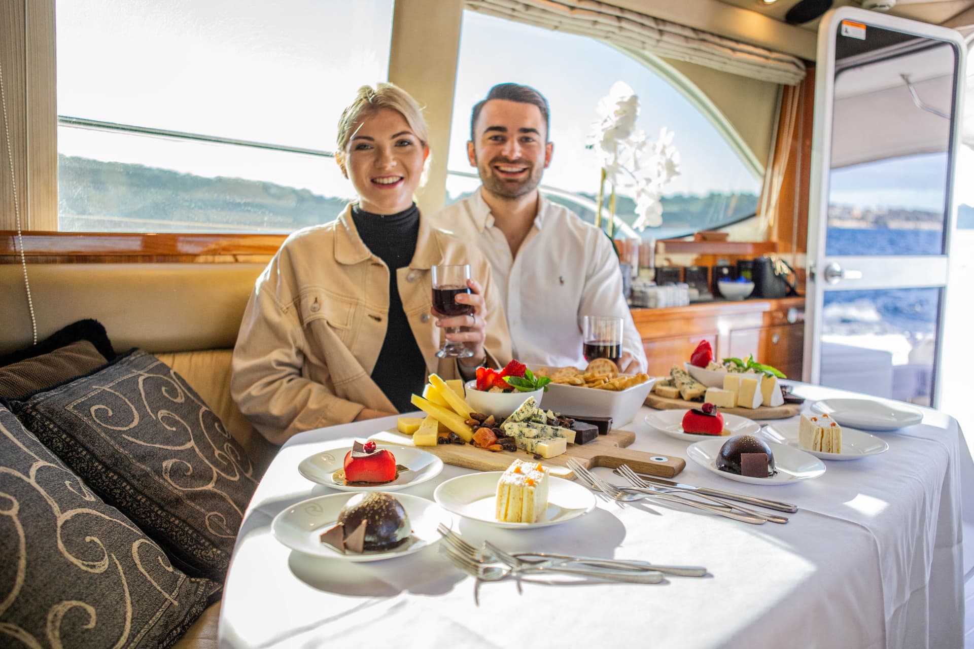 Sydney Harbour Long Lunch Cruise - تصویر 7