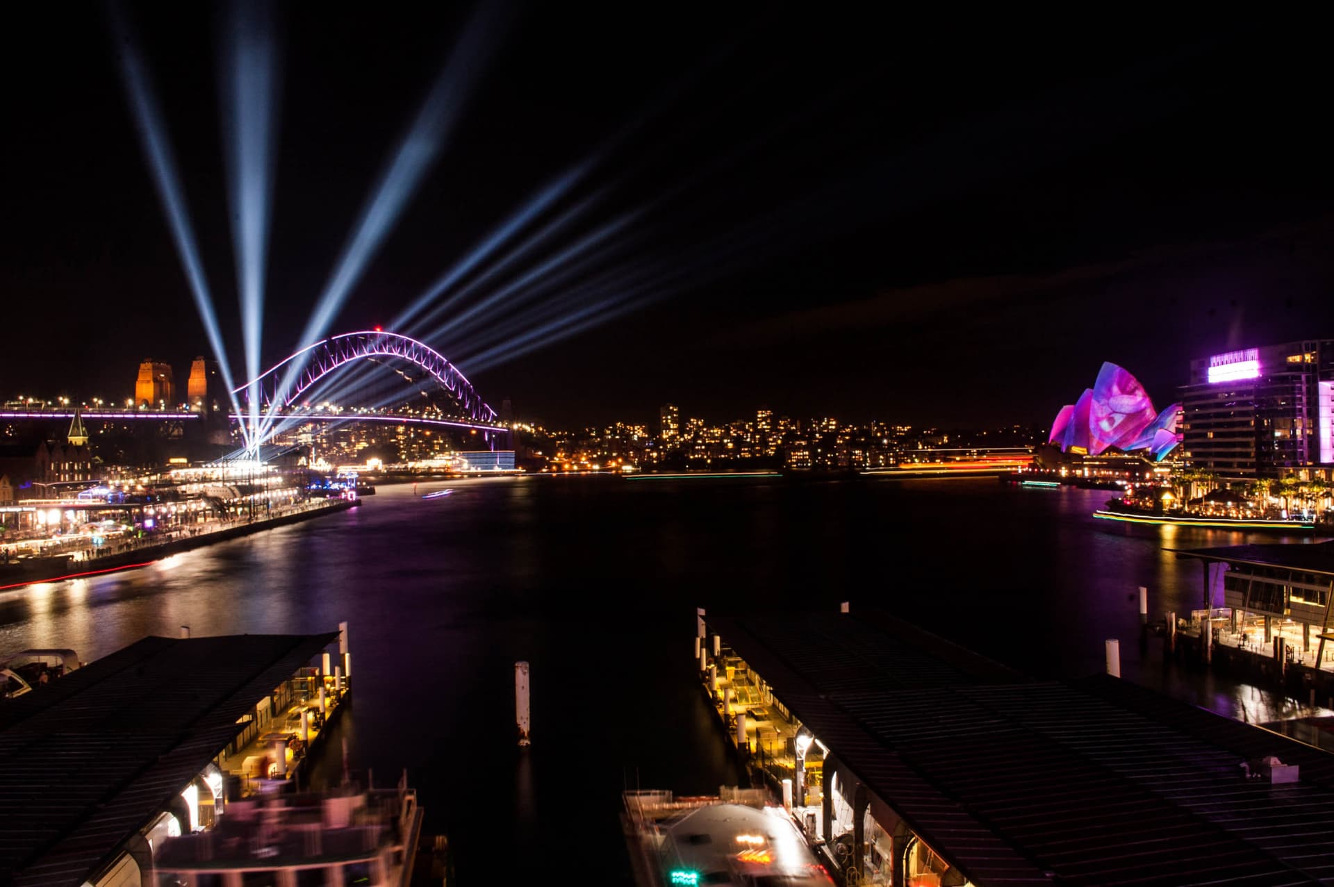 Vivid Festival of Light and Sound Cruise with Buffet Dinner aboard Sydney Princess Cruises - تصویر 11