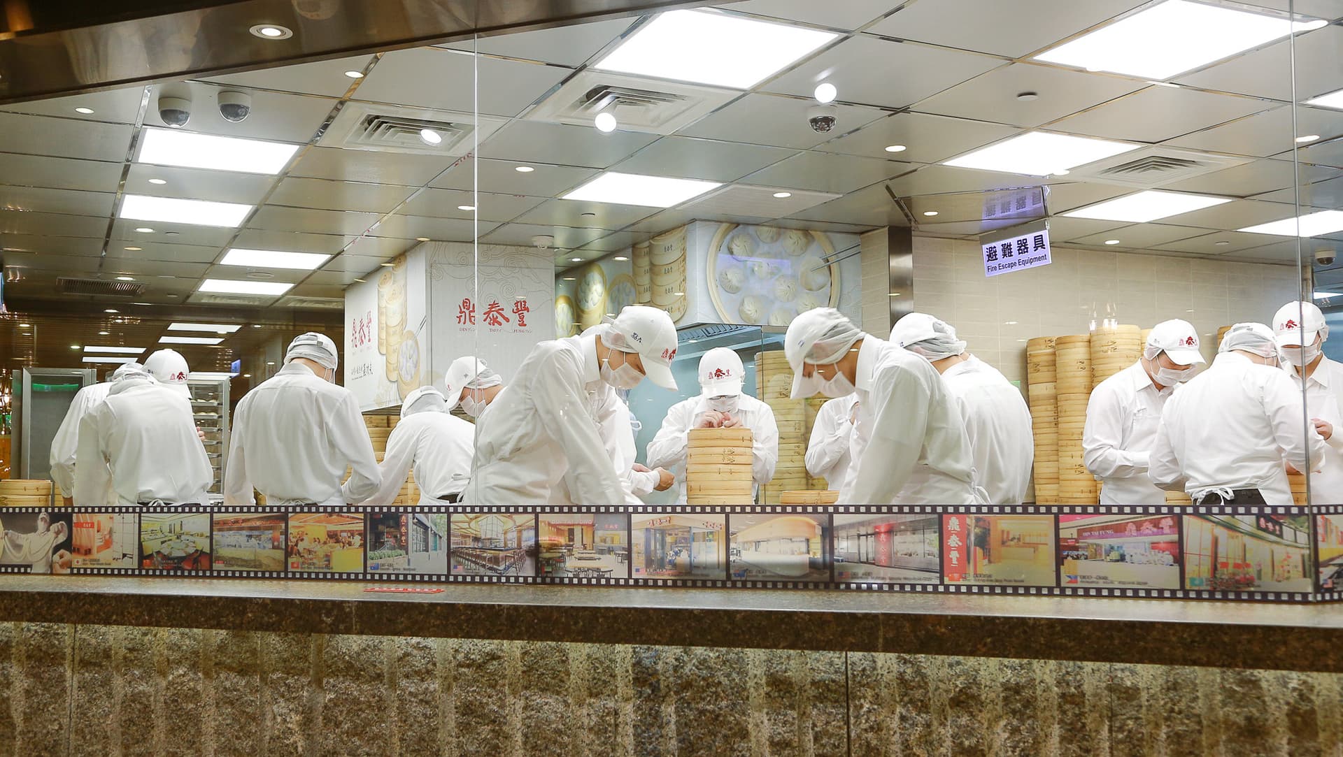 Din Tai Fung Restaurant - Taste the Best Dumpling - تصویر 9