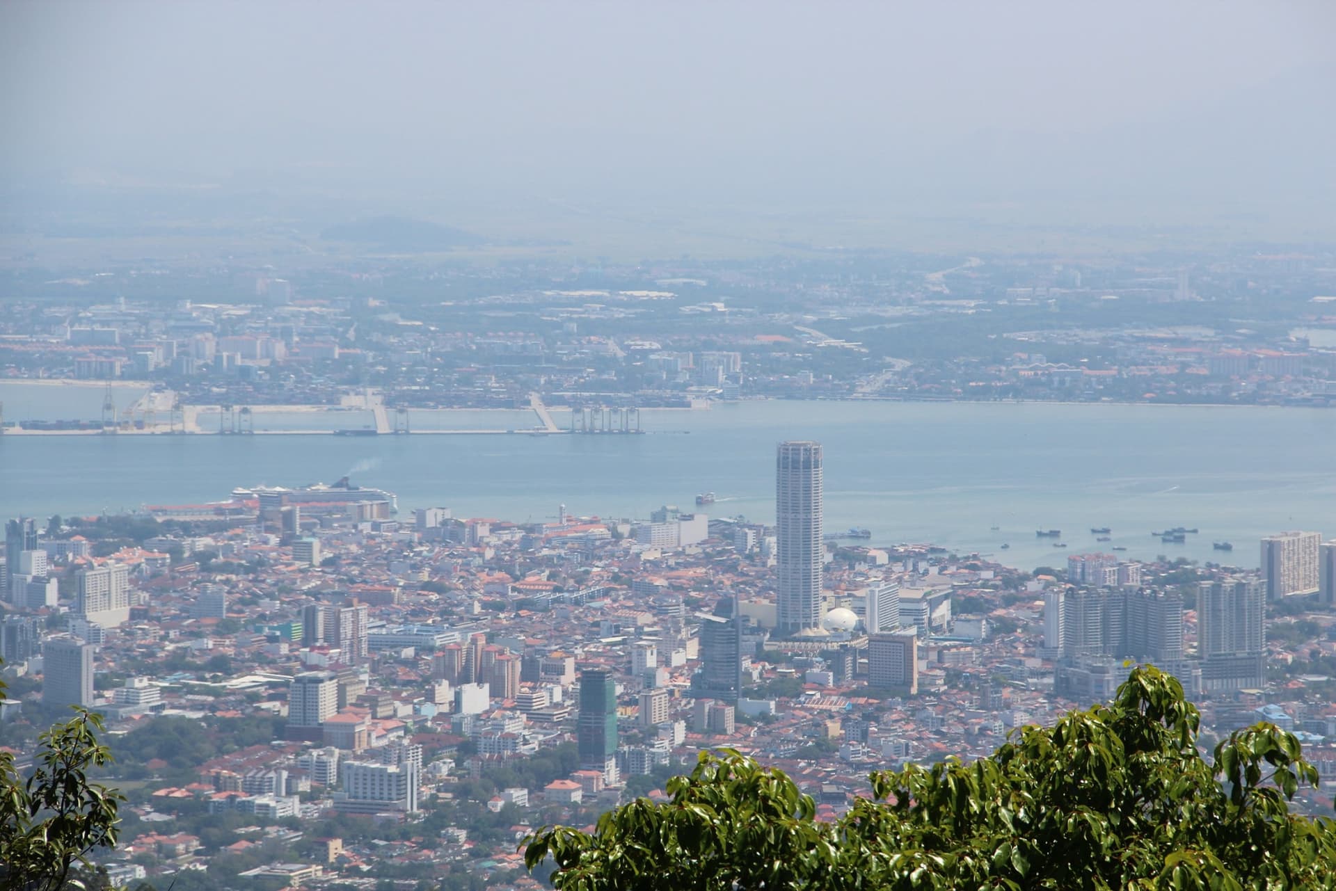 Penang Hill and Kek Lok Si Temple Tour - تصویر 2
