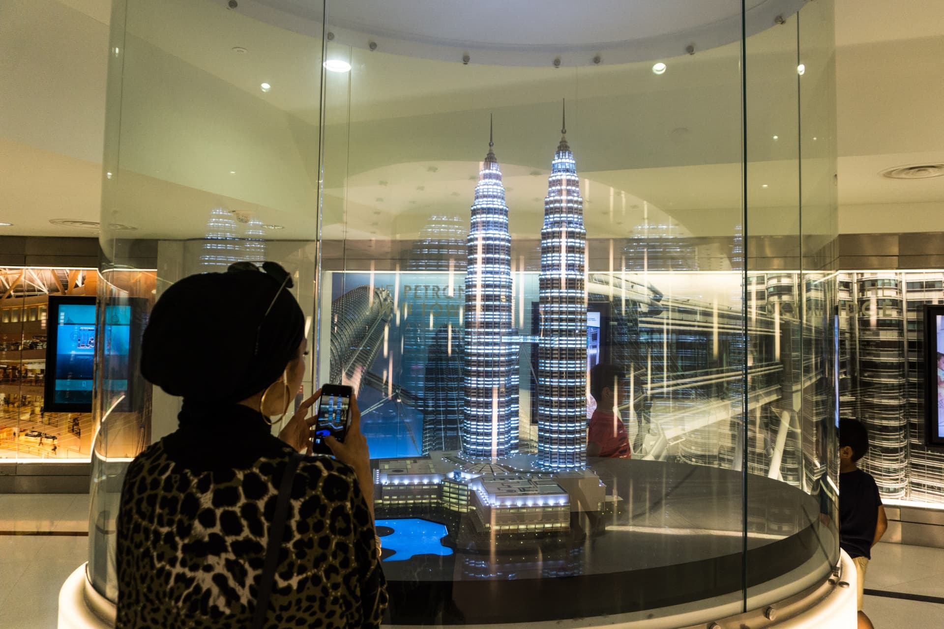 PETRONAS Twin Towers Ticket - تصویر 16