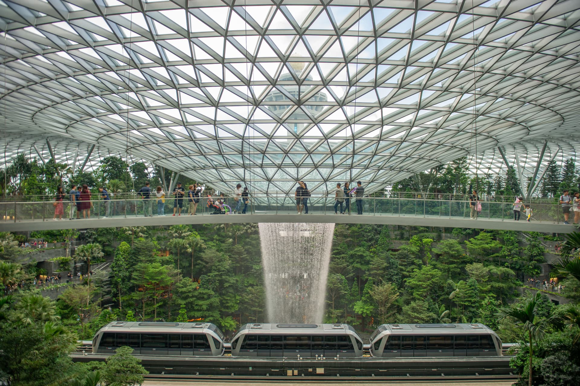 Jewel Changi Airport Attractions - تصویر 3