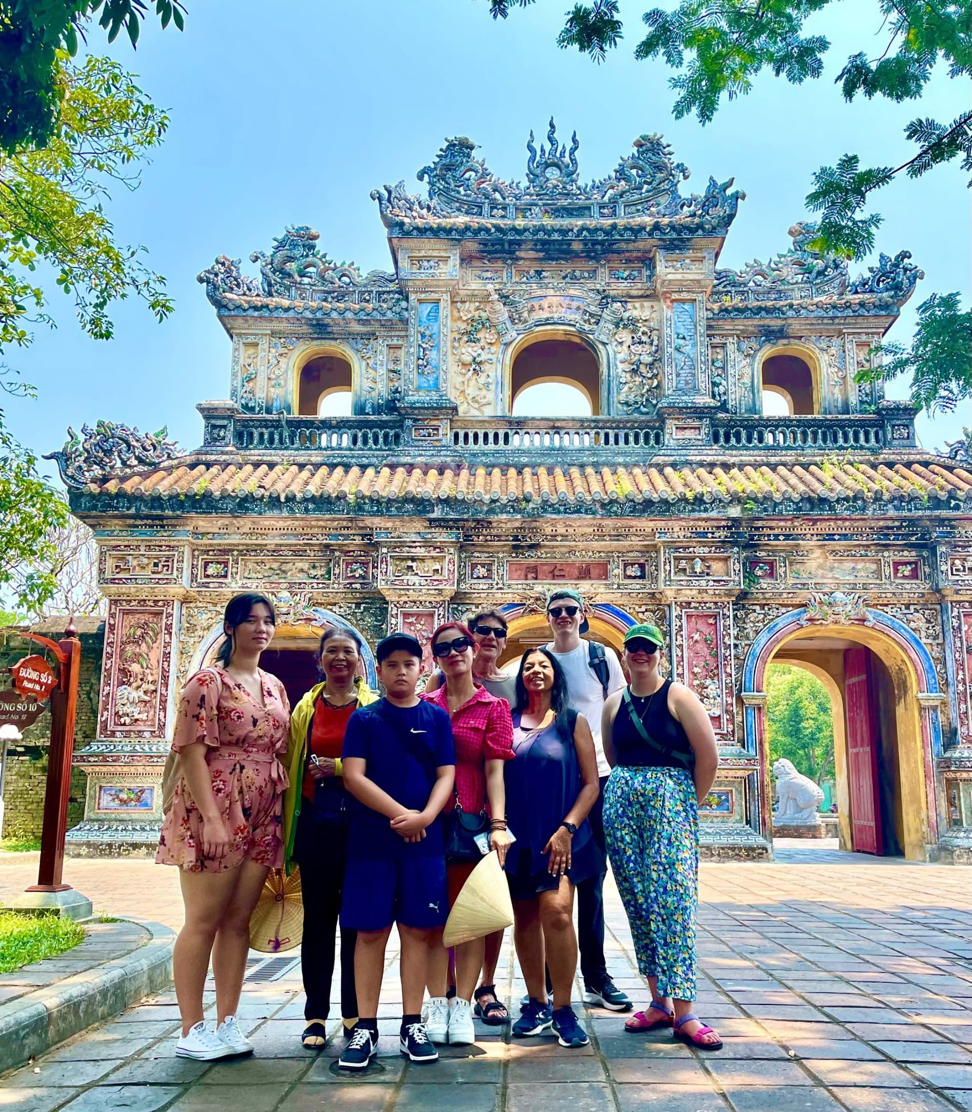 Hue City Tour with Dragon Boat Ride - تصویر 10