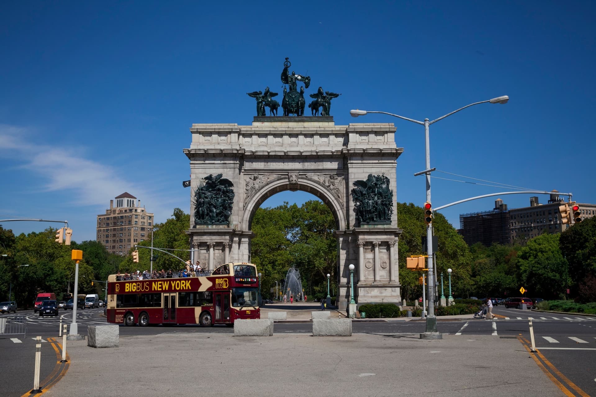 Big Bus New York Hop-on Hop-off Bus Tour - تصویر 13