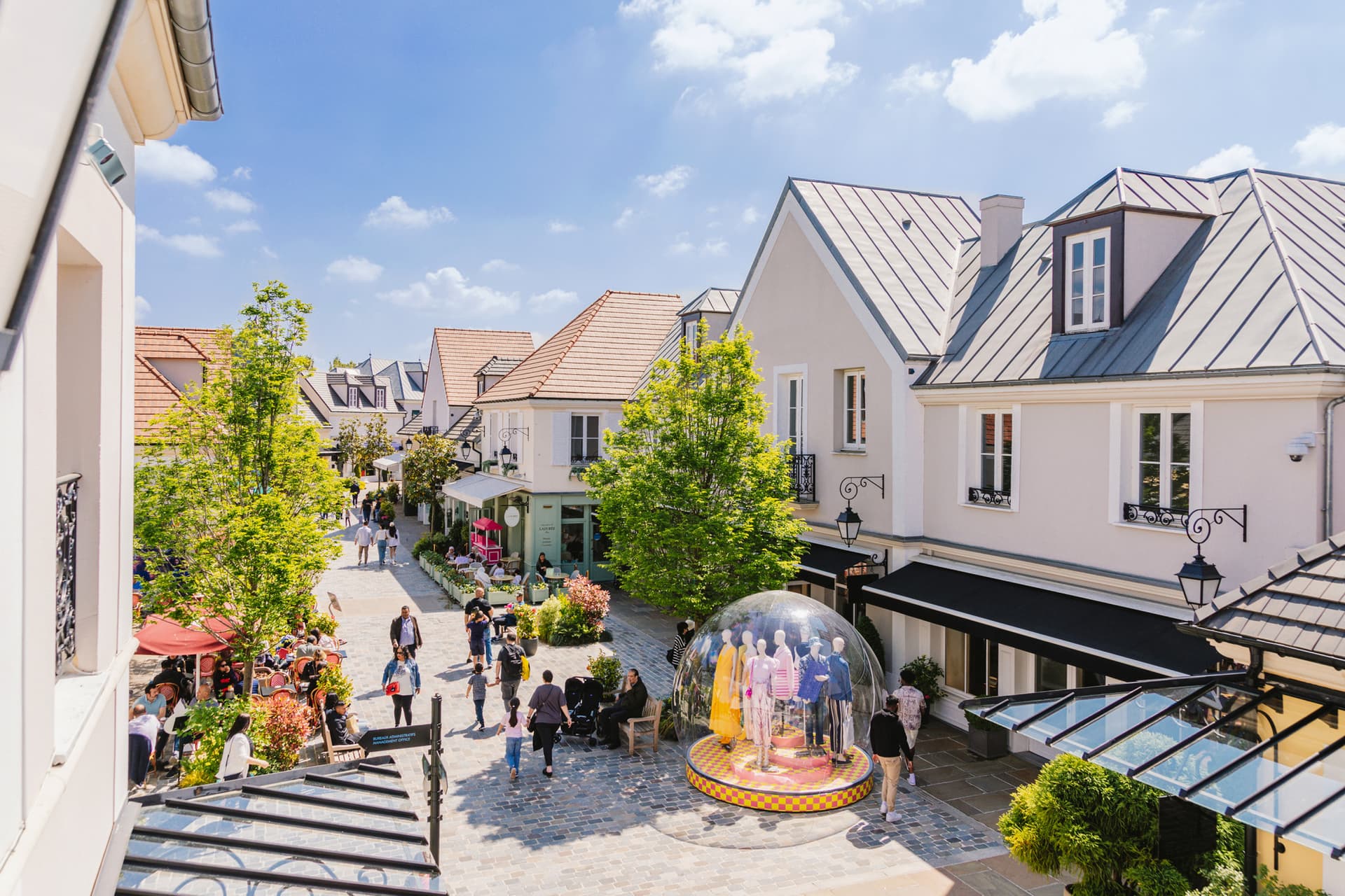 La Vallee Village with Round Trip Transfers from Paris - تصویر 2