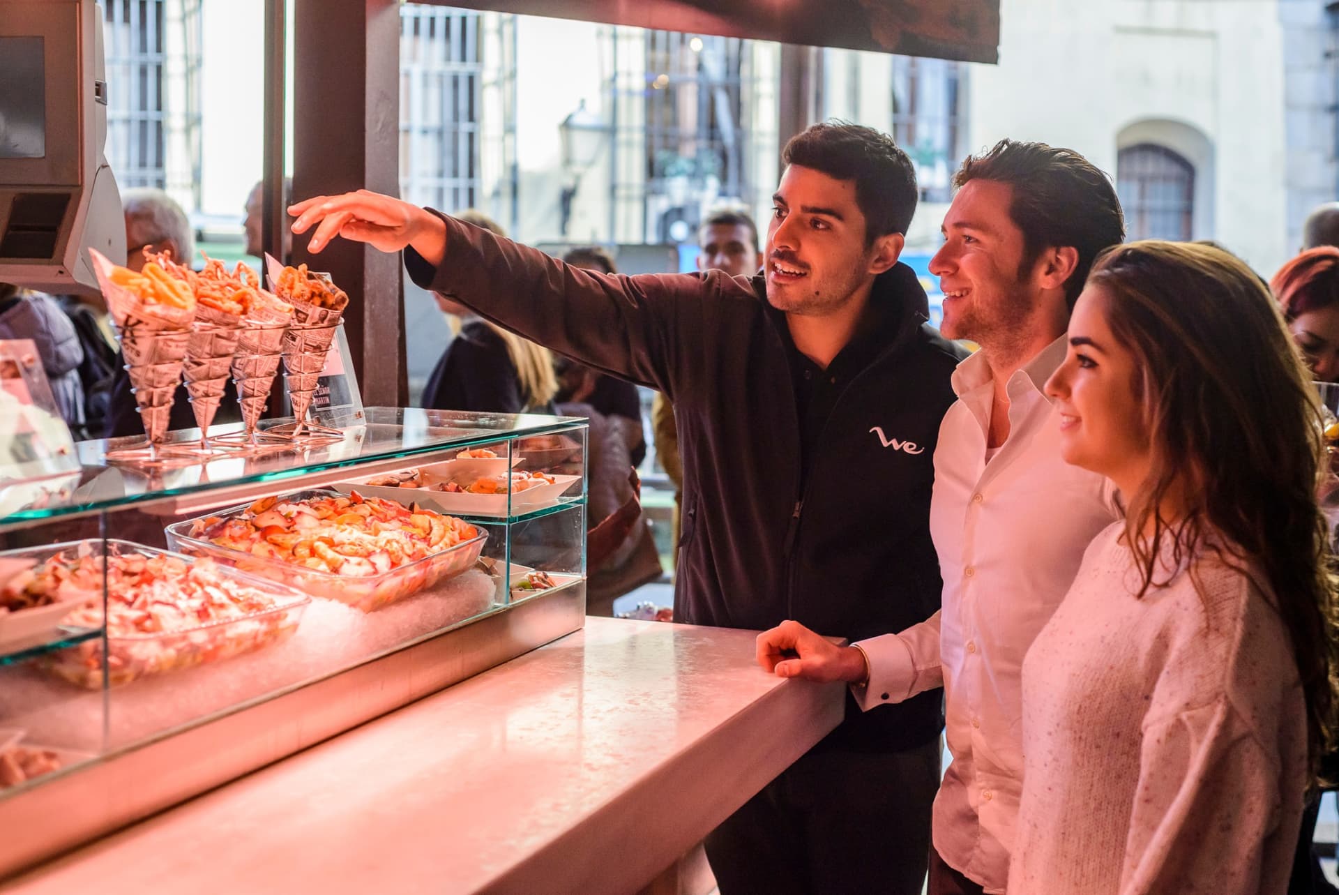 Madrid Walking Tour with High-Speed Train Transfer from Barcelona and Prado Museum Admission - تصویر 8
