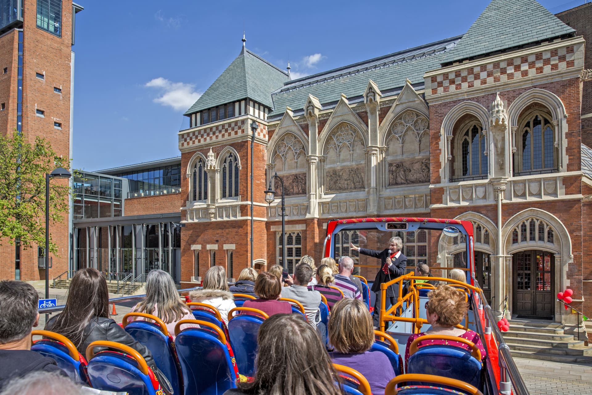 City Sightseeing Stratford-upon-Avon Hop-on Hop-off Bus Tour - تصویر 6