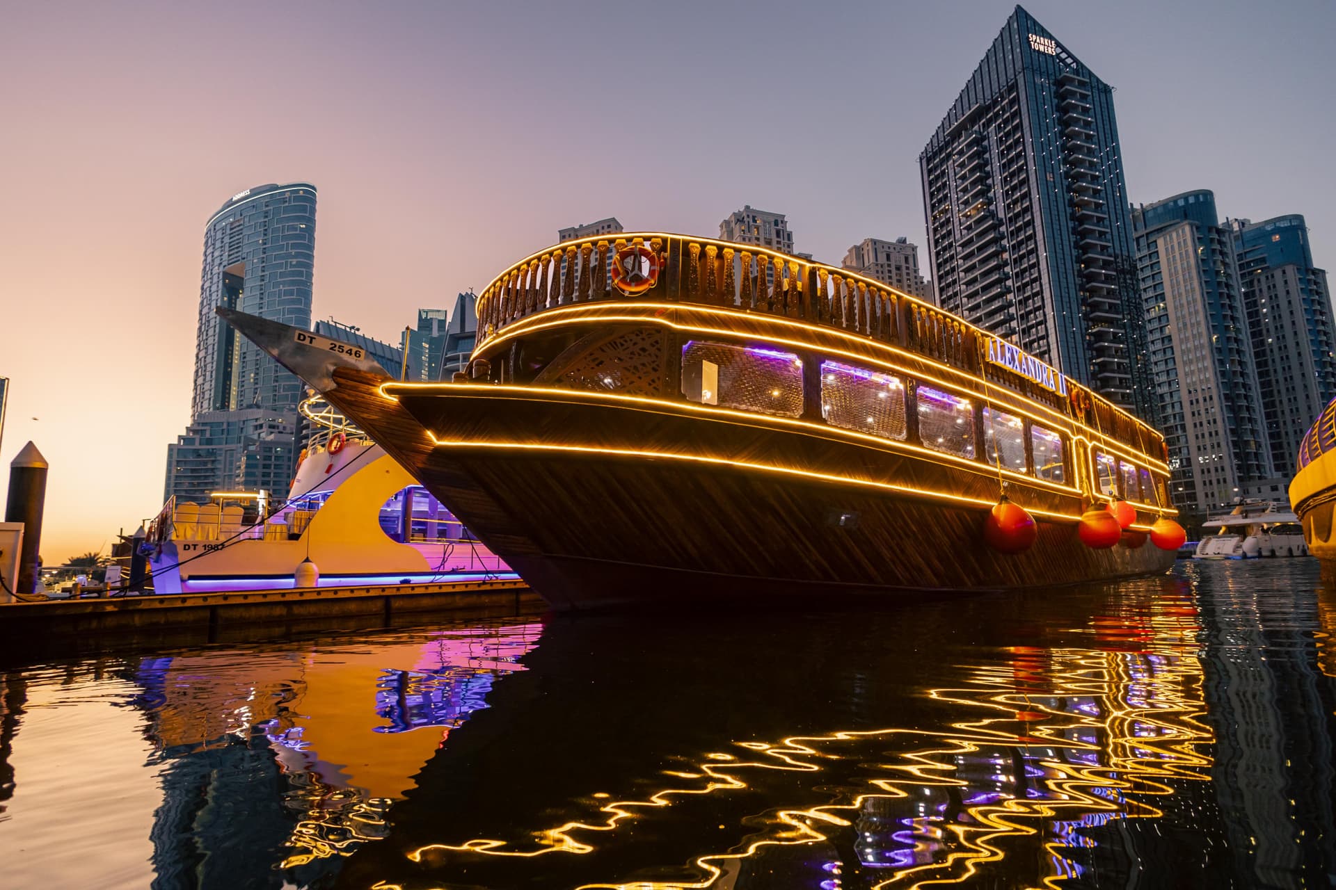 Alexandra Dhow Dinner Cruise in Dubai Marina - تصویر اصلی